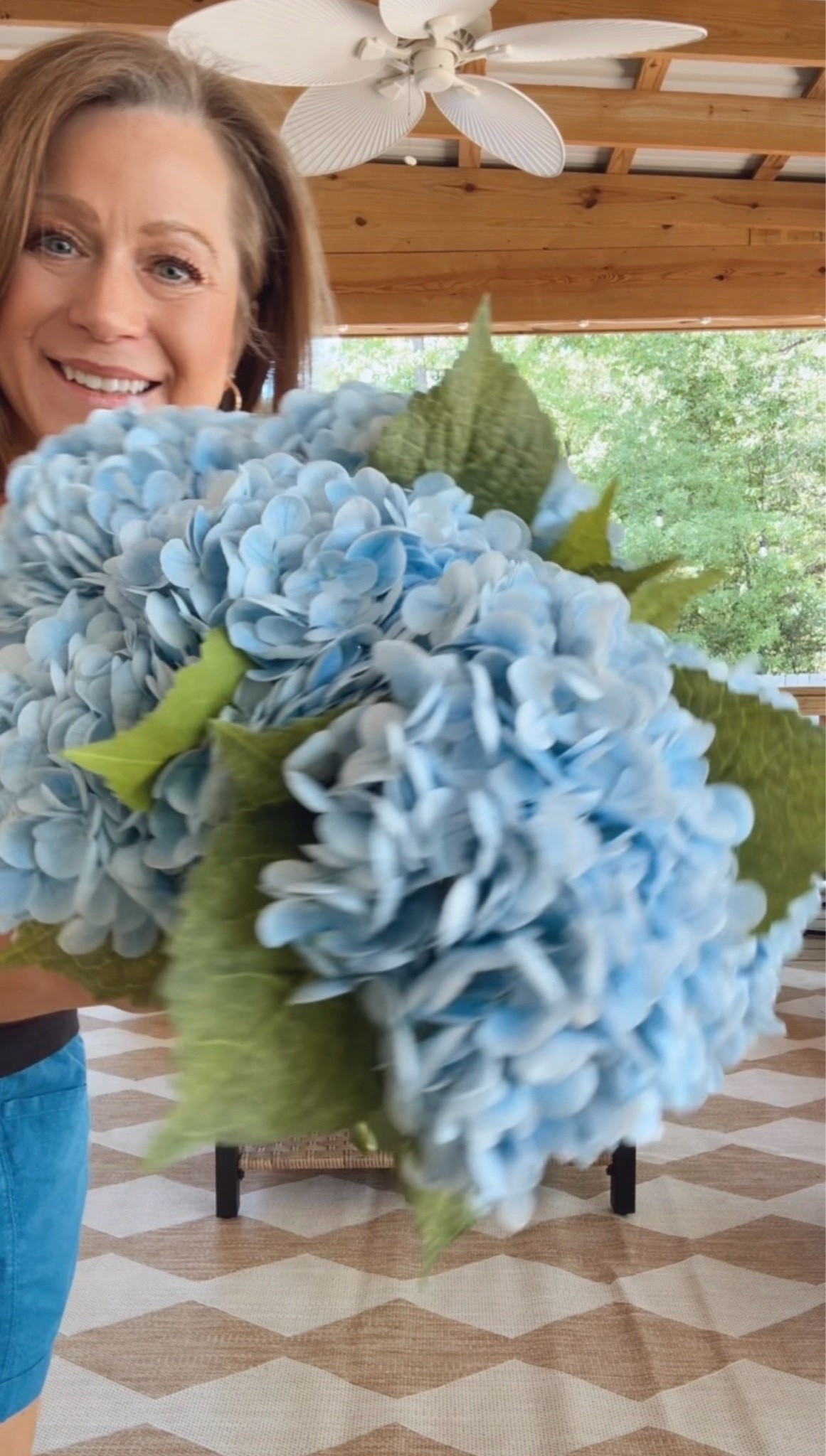 Faux hydrangea stems - large blooms
Multiple color options