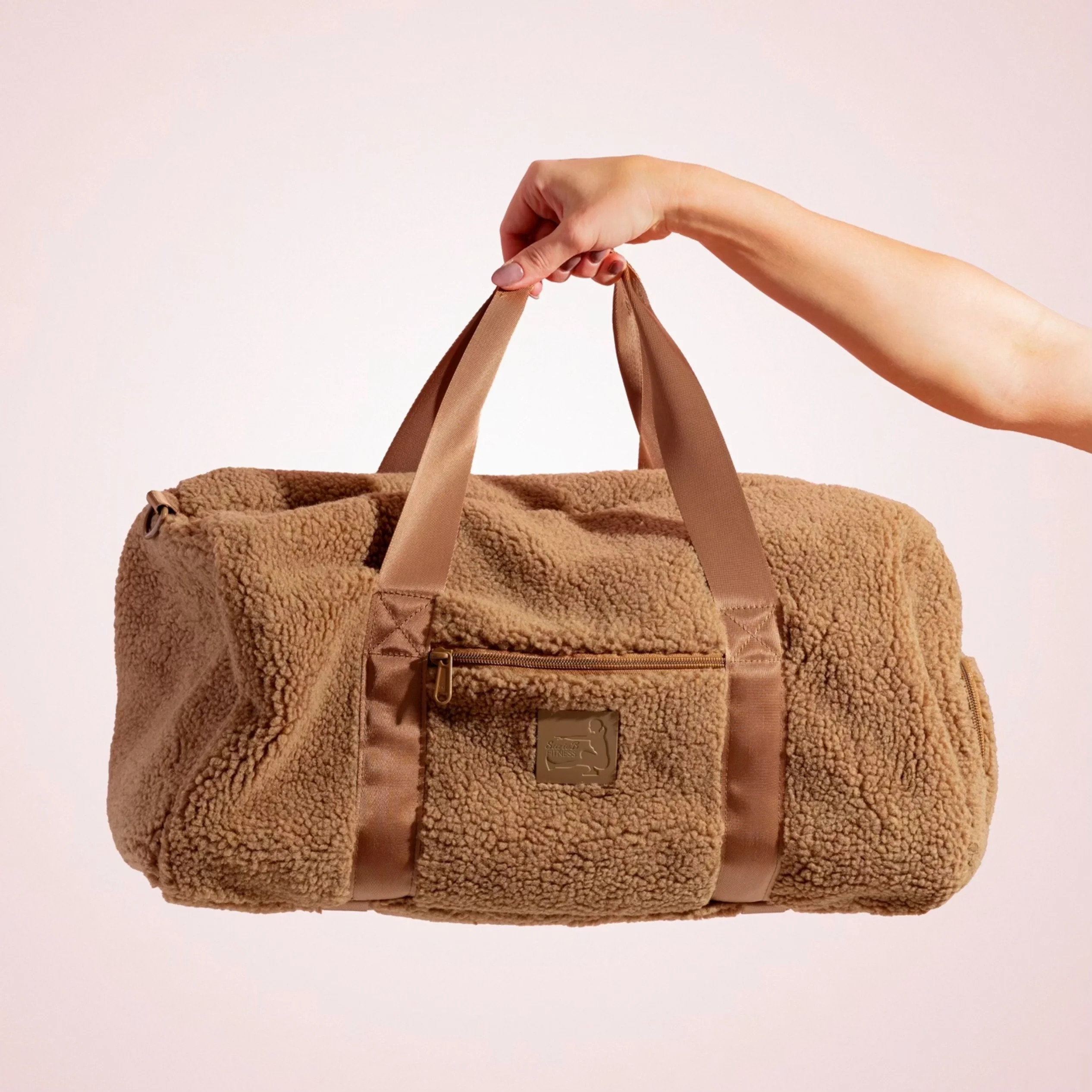 BROWN SHERPA DUFFLE BAG | SuzieB Fitness
