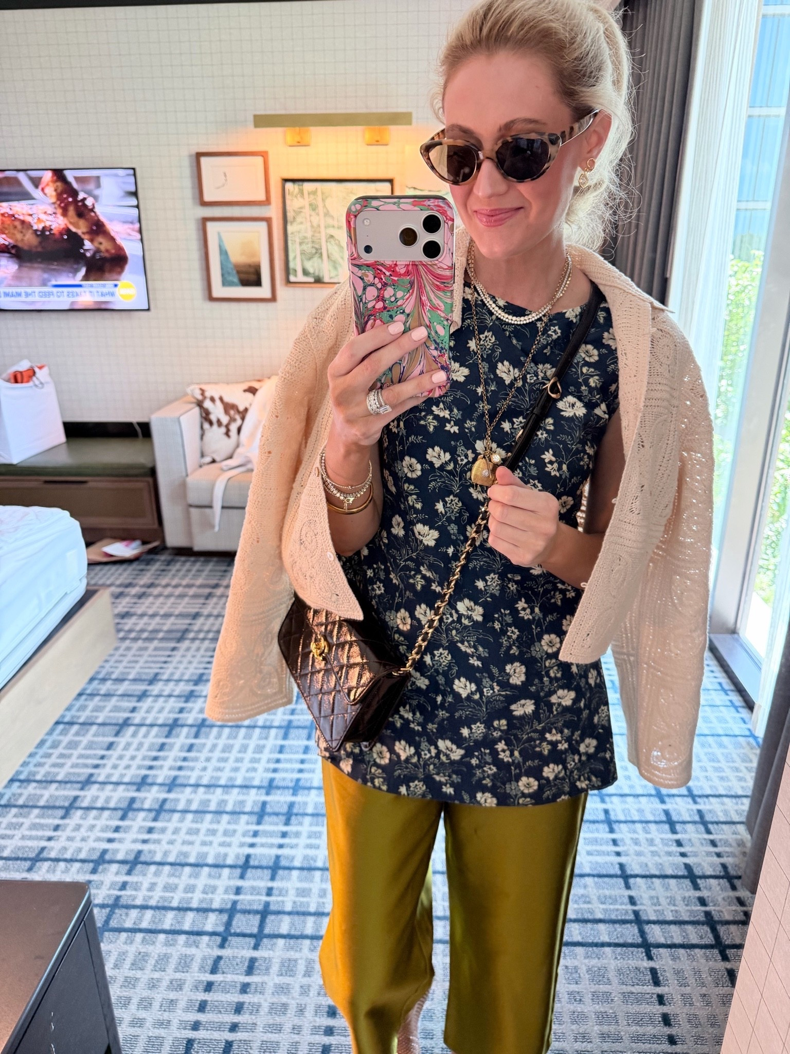 This top has been a favorite that really works for 3 seasons!