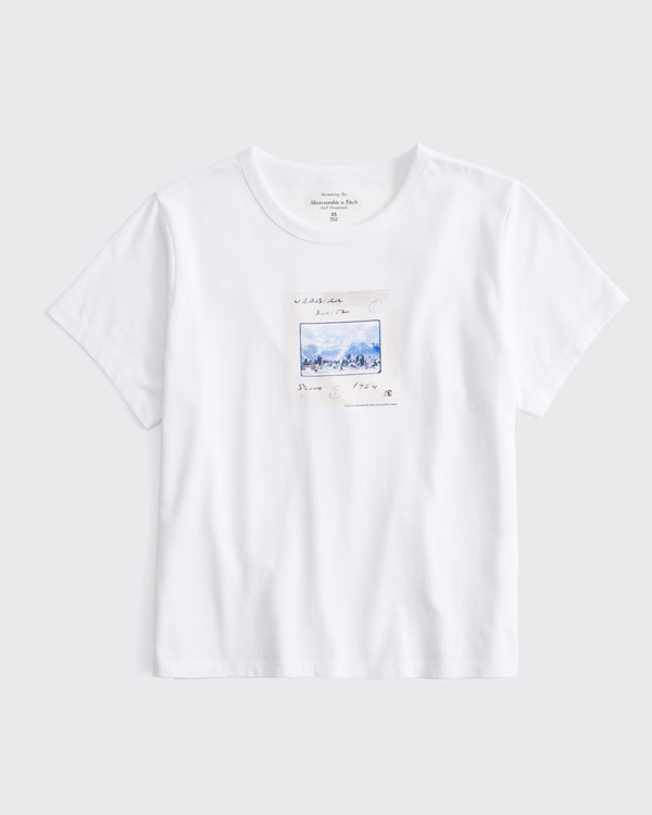 Short-Sleeve Slim Aarons Graphic Skimming Tee | Abercrombie & Fitch (US)