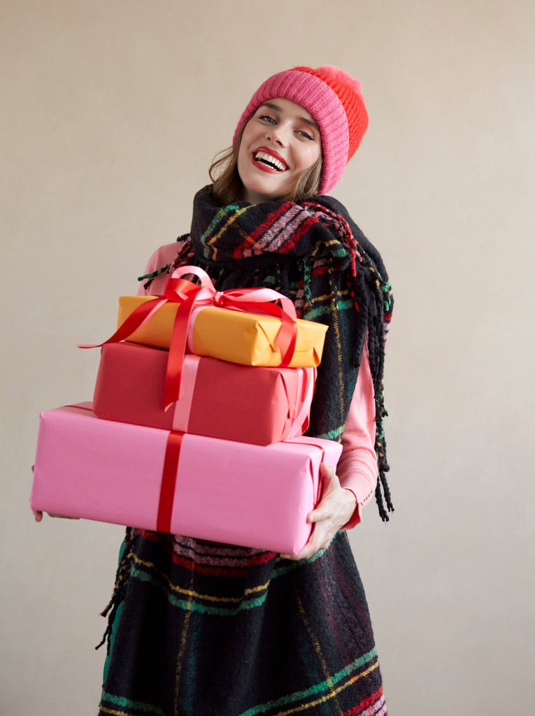 Shiraleah Maya Plaid Winter Scarf With Fringe, Black | Shiraleah