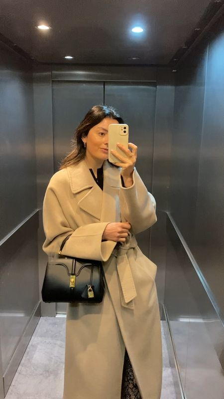 Beige coat
Neutral coat
Celine bag
Black bag
Designer bag
Everyday outfit 

#LTKeurope #LTKSeasonal #LTKstyletip