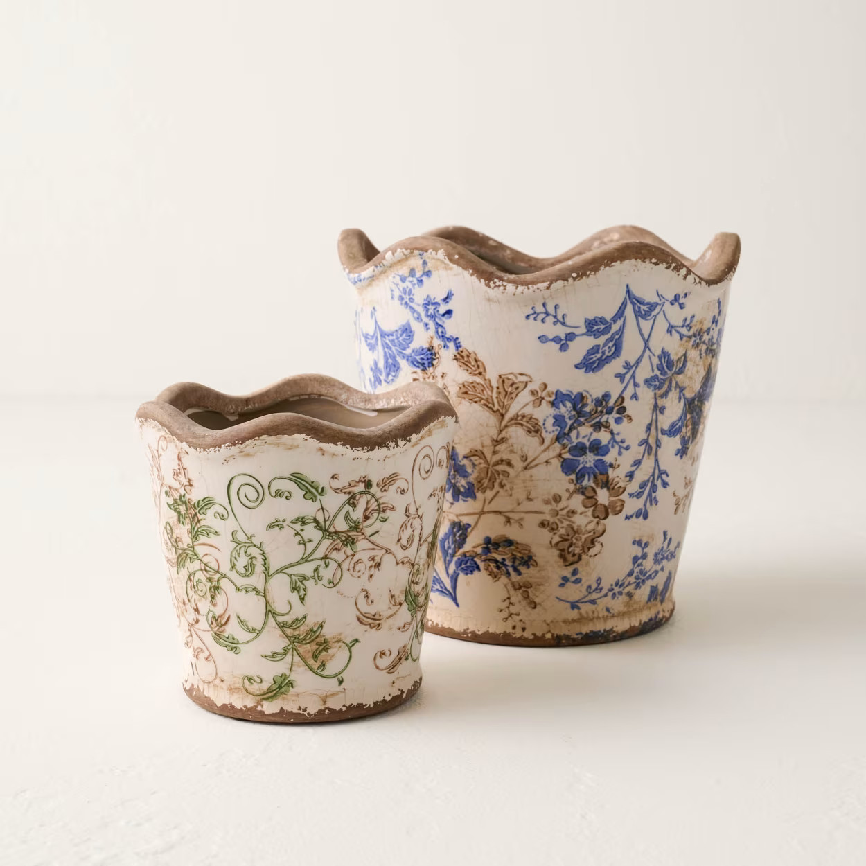 Green Scalloped Distressed Planter | Magnolia