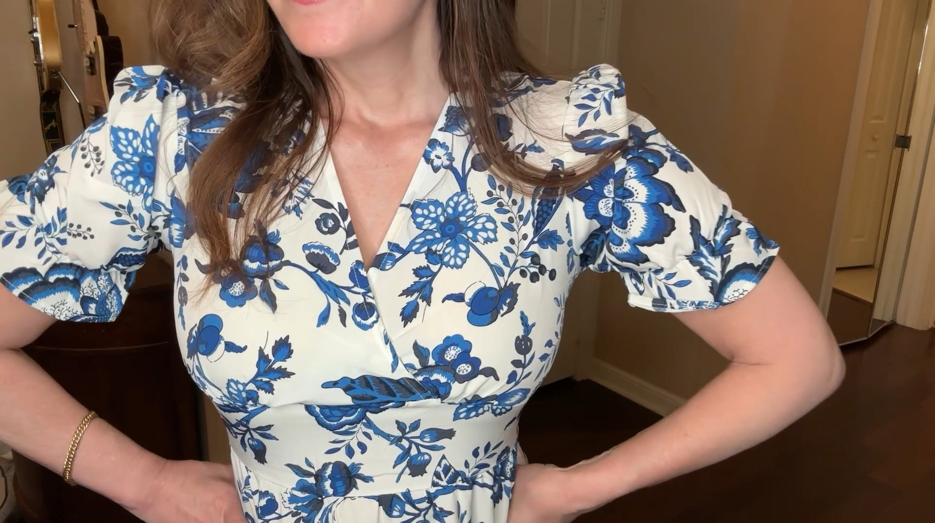 💙🤍Blue and white summer ☀️dress or travel. 

Amazon fashion 

I’m 5’4” and full D, surprised the size small fit my chest! 

I need conservative dresses for Morocco so this one is inexpensive and making the cut!

Blue and white 
Floral dress 
Maxi
Summer 
Travel outfits 
Europe travel 
Morocco travel 
Conservative dress 
Amazon style 
Amazon finds 
Found it on Amazon 


#summerdresses #traveldress #floraldress #amazonfinds

#LTKTravel #LTKFindsUnder50 #LTKVideo