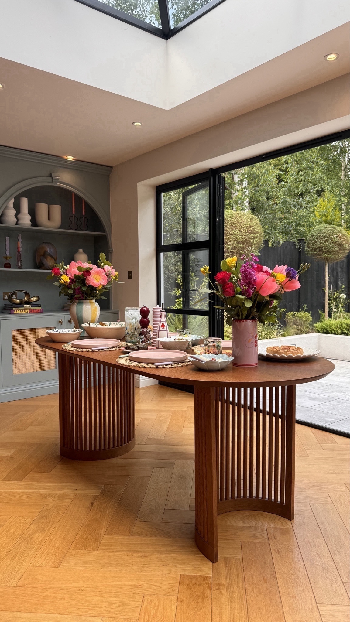 Dining room #openplan #houselust #colourfulhome #diningroom 

#LTKfamily #LTKhome