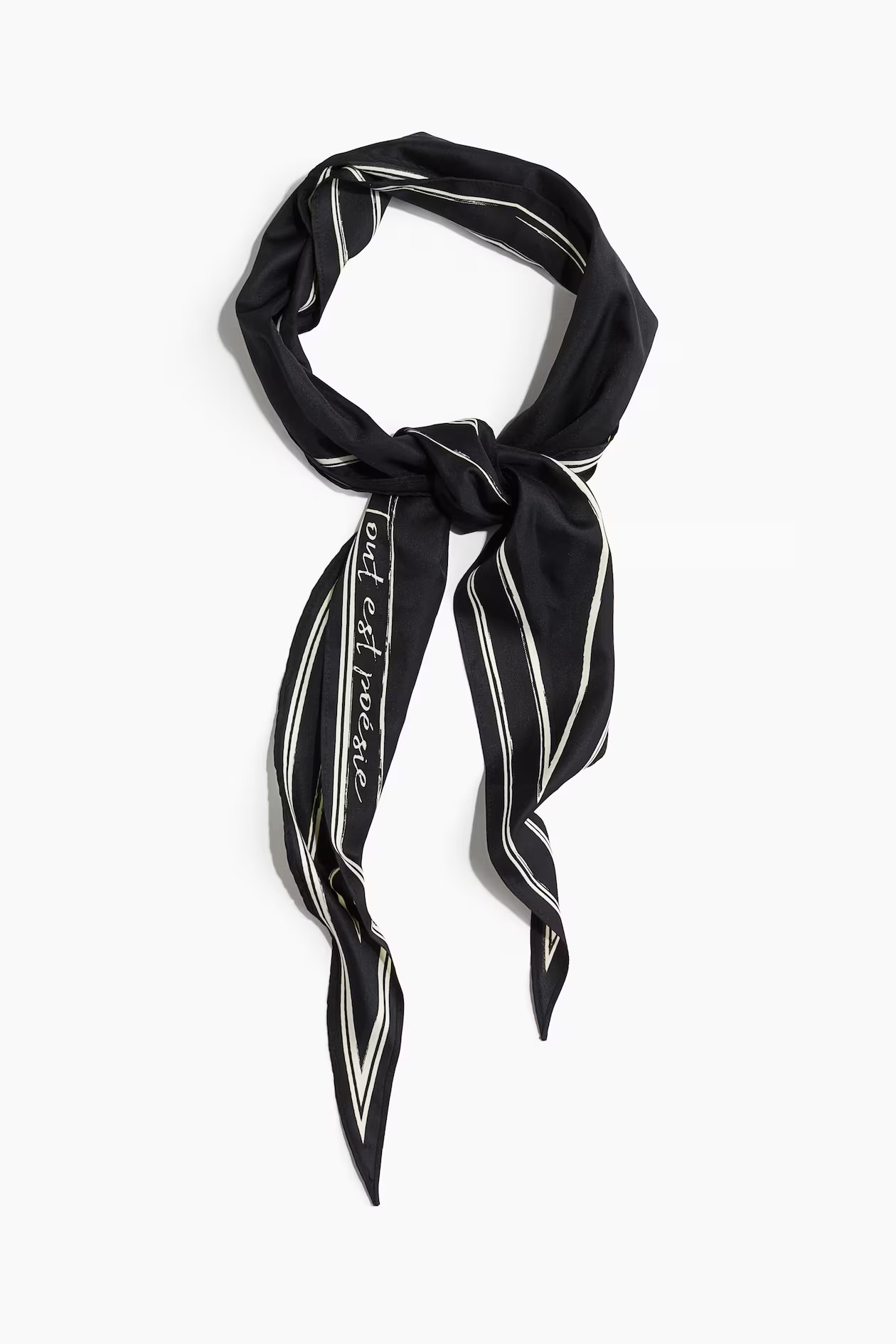 Diamond-shaped scarf | H&M (UK, MY, IN, SG, PH, TW, HK)
