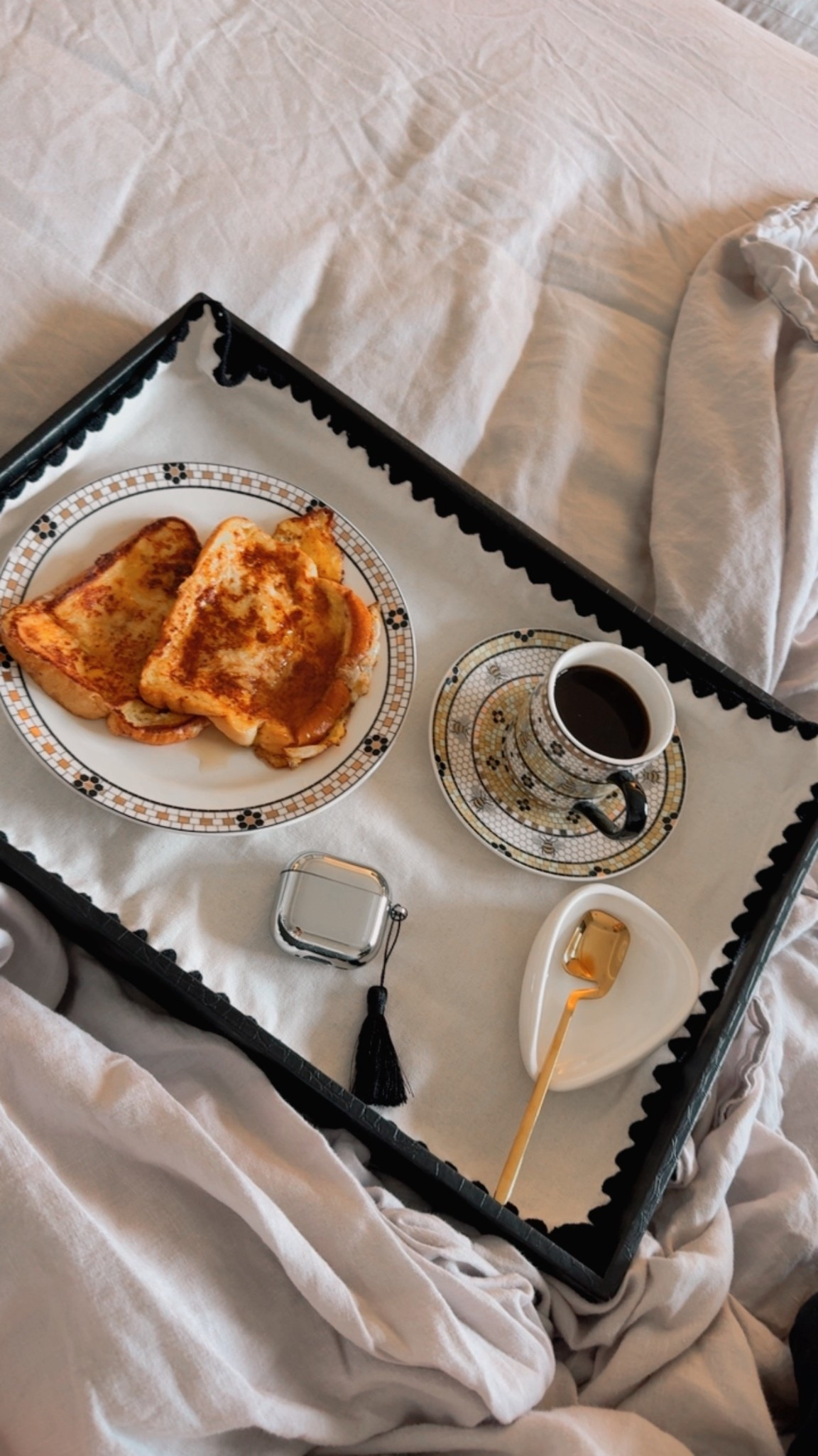 Desayuno con un de mis taza favoritas 

#LTKmomlife #LTKmorningroutine #LTKHome