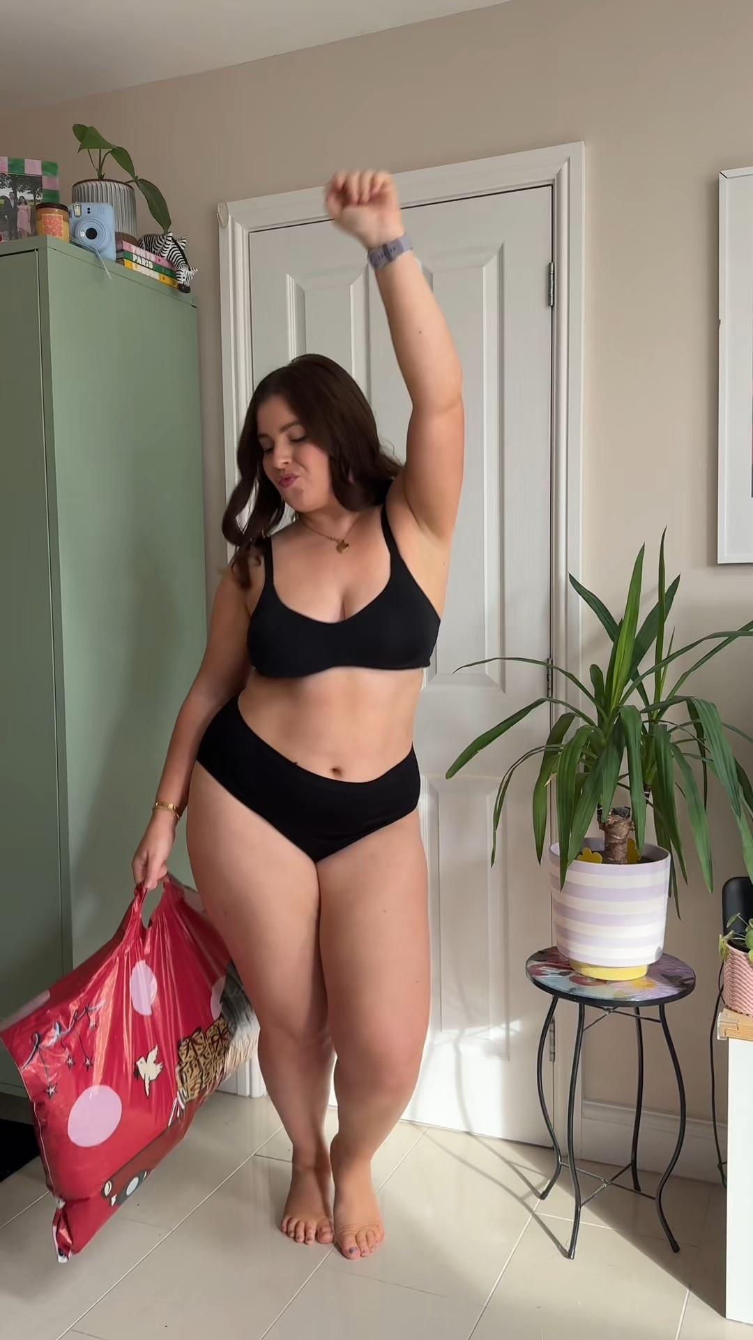 I’m a UK14 and wear a 14 or L✨

#ltkpartywear #partywear

#LTKmidsize #LTKfestive #LTKwinter