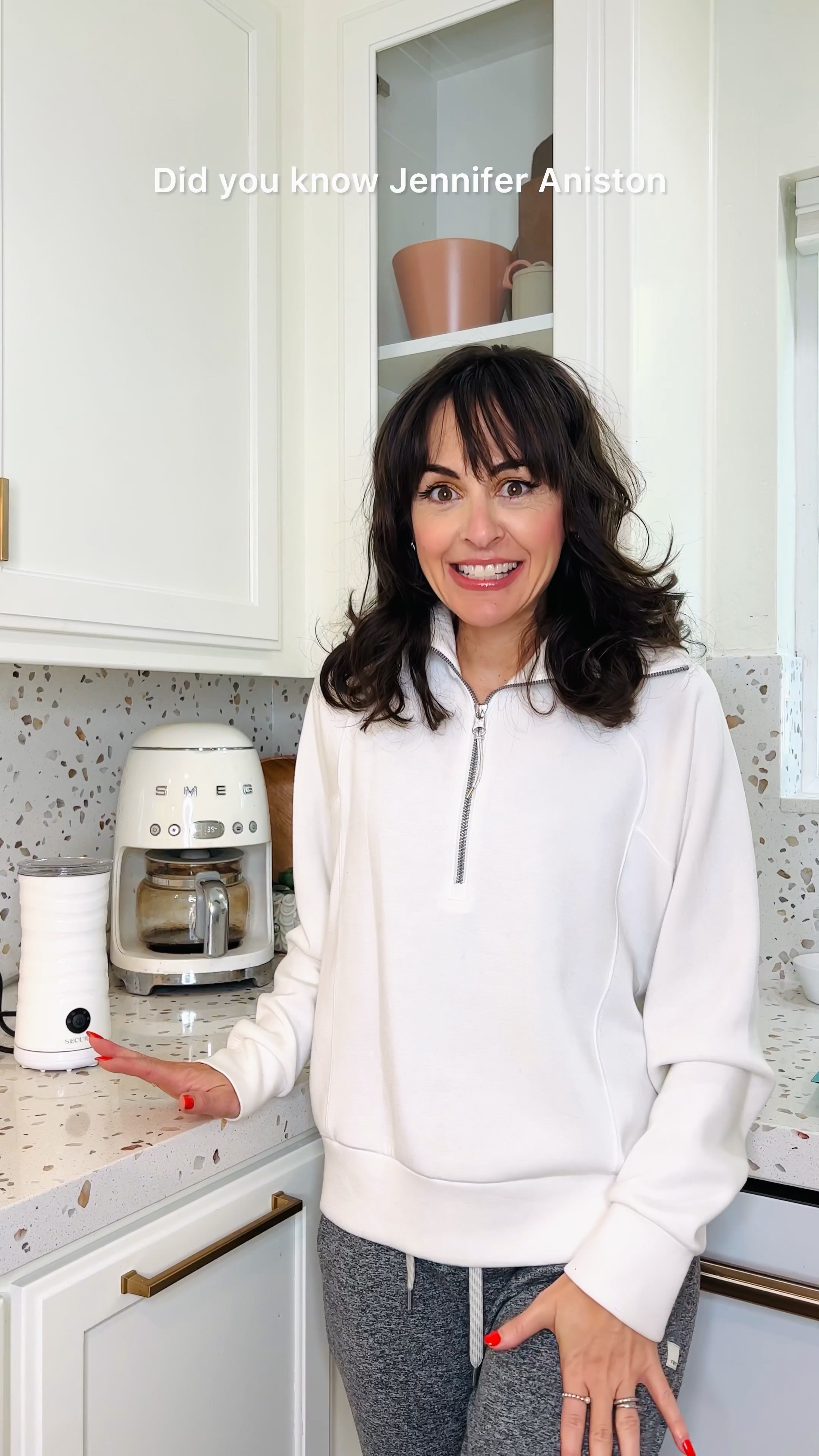 CLEAN EATS GIFT GUIDE
Thjs is NOT an add but what I actually use everyday. 

#noheatedoil
#gluten-free
#organic
#moldfreecoffee
#nontoxic