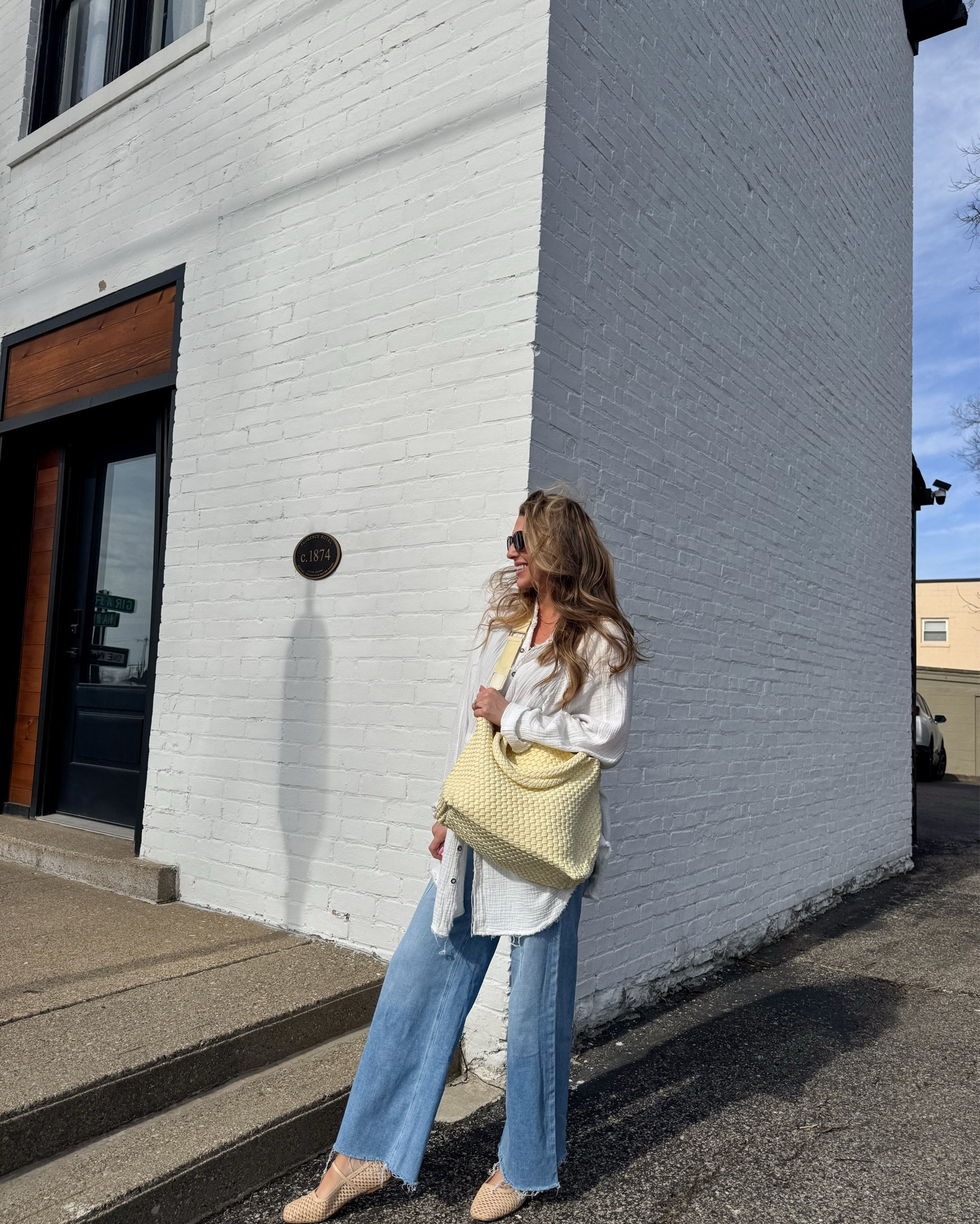 Spring uniform: the perfect butter yellow bag 🌼

This is my third @solandselene bag in this style (medium this time 👏🏼) And it’s the perfect spring carryall!!!
 
Lightweight. Structured. Chic. But still big enough for mom life. & I love when a bag looks polished but actually works. 


#LTKTravel #LTKmomlife #LTKootd