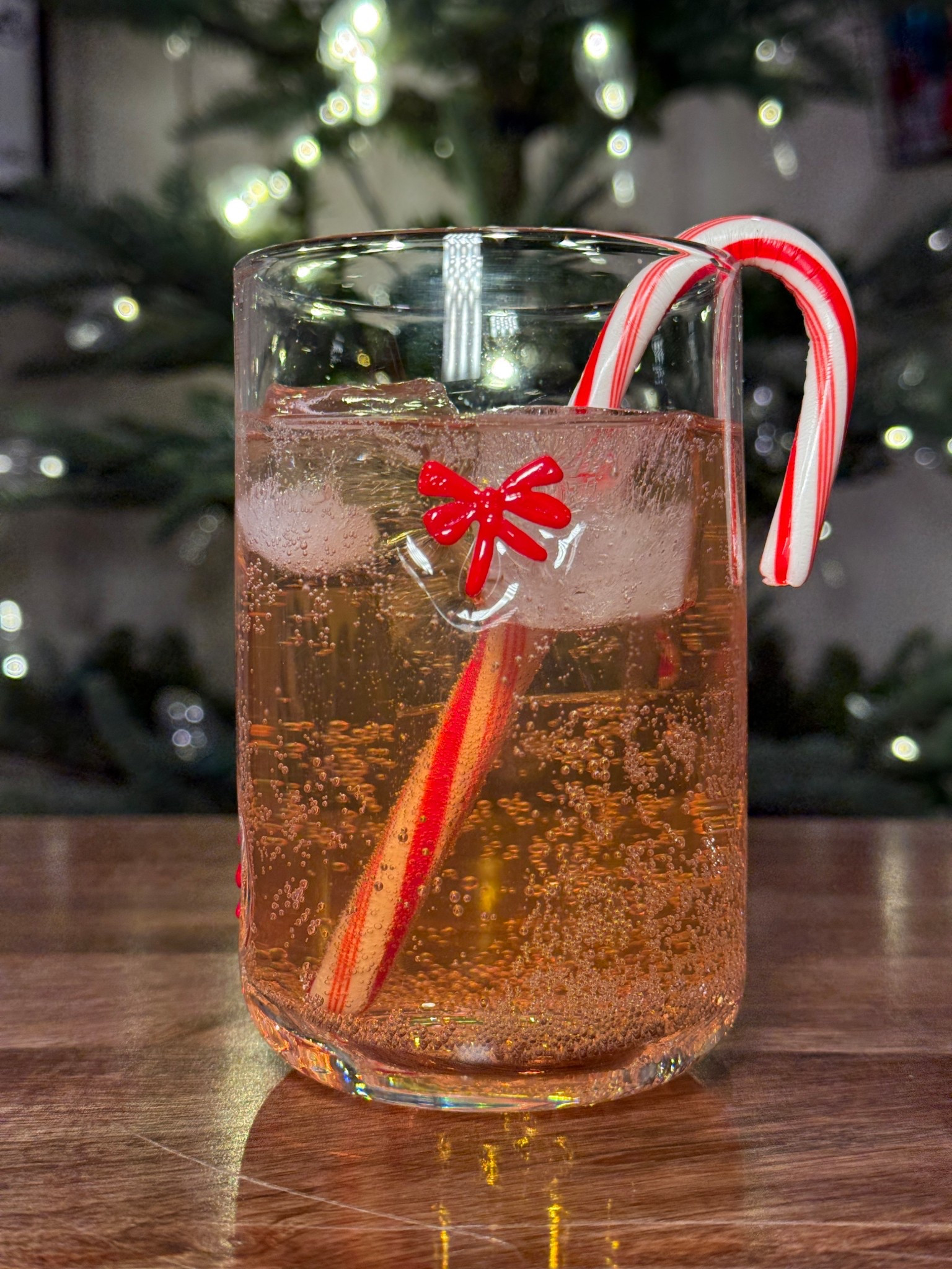 Cutest holiday bow drinking glass but fraction of the viral cup one! Linked the viral one too for comparison!

#LTKHoliday #LTKGiftGuide #LTKHome