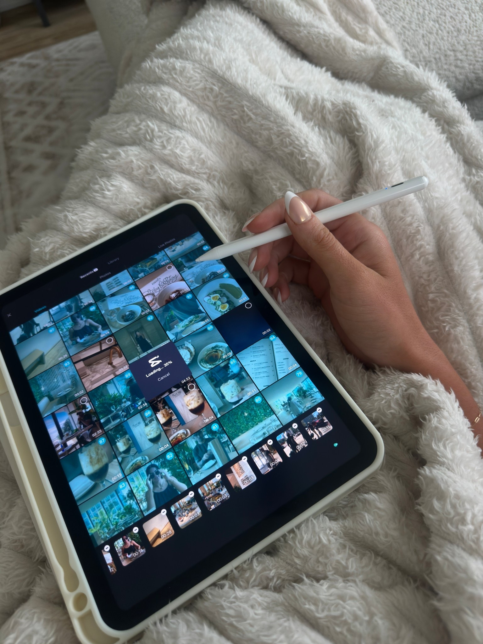 ☁📱🎧

#LTKHome