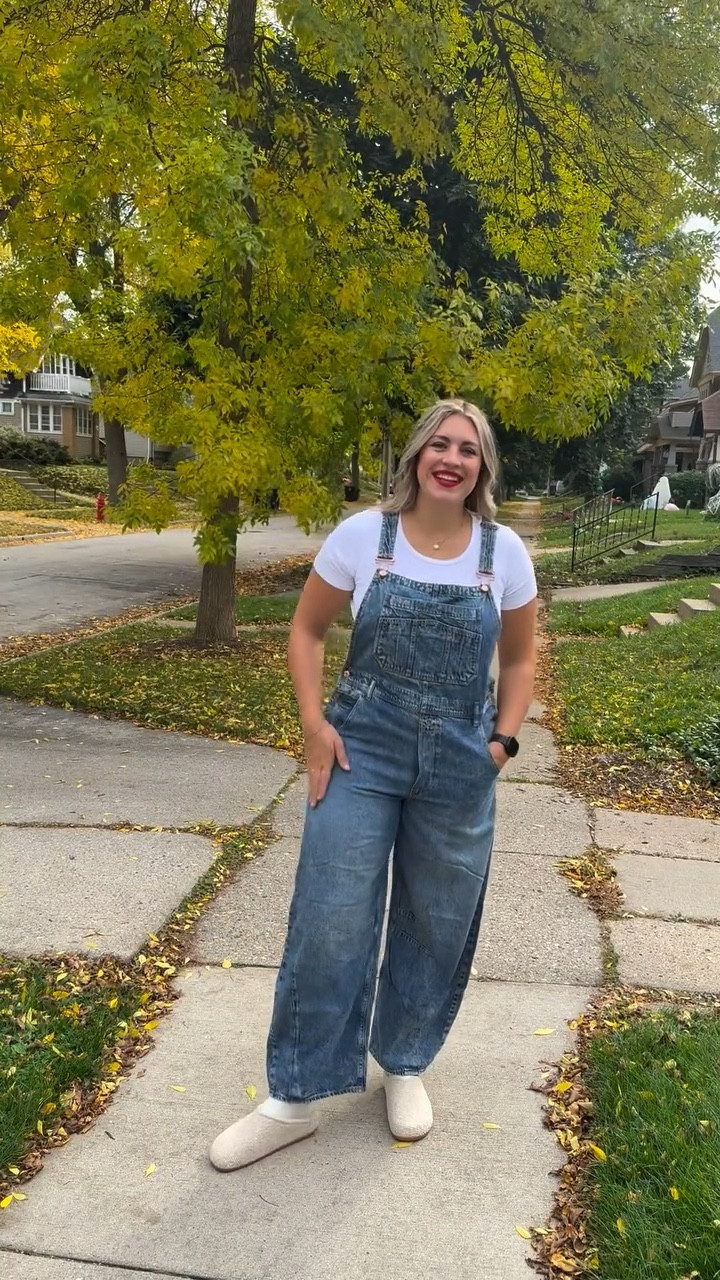 Tall girl approved: these barrel leg overalls aren’t just a fit – they are a statement ✨ with the knee curved, silhouette and extra leg length, it’s all about elevating, comfort, and confidence on the go. Pair with your favorite pair of clogs, boots or sleek sneakers, let the straps strap just right, and owned the elongated vibe. Who’s ready to turn the sidewalks into a runway?🔥👖

#TallStyle #BarrelLeg #Overallslove #LongLegsLong #trendalert #TallGirl