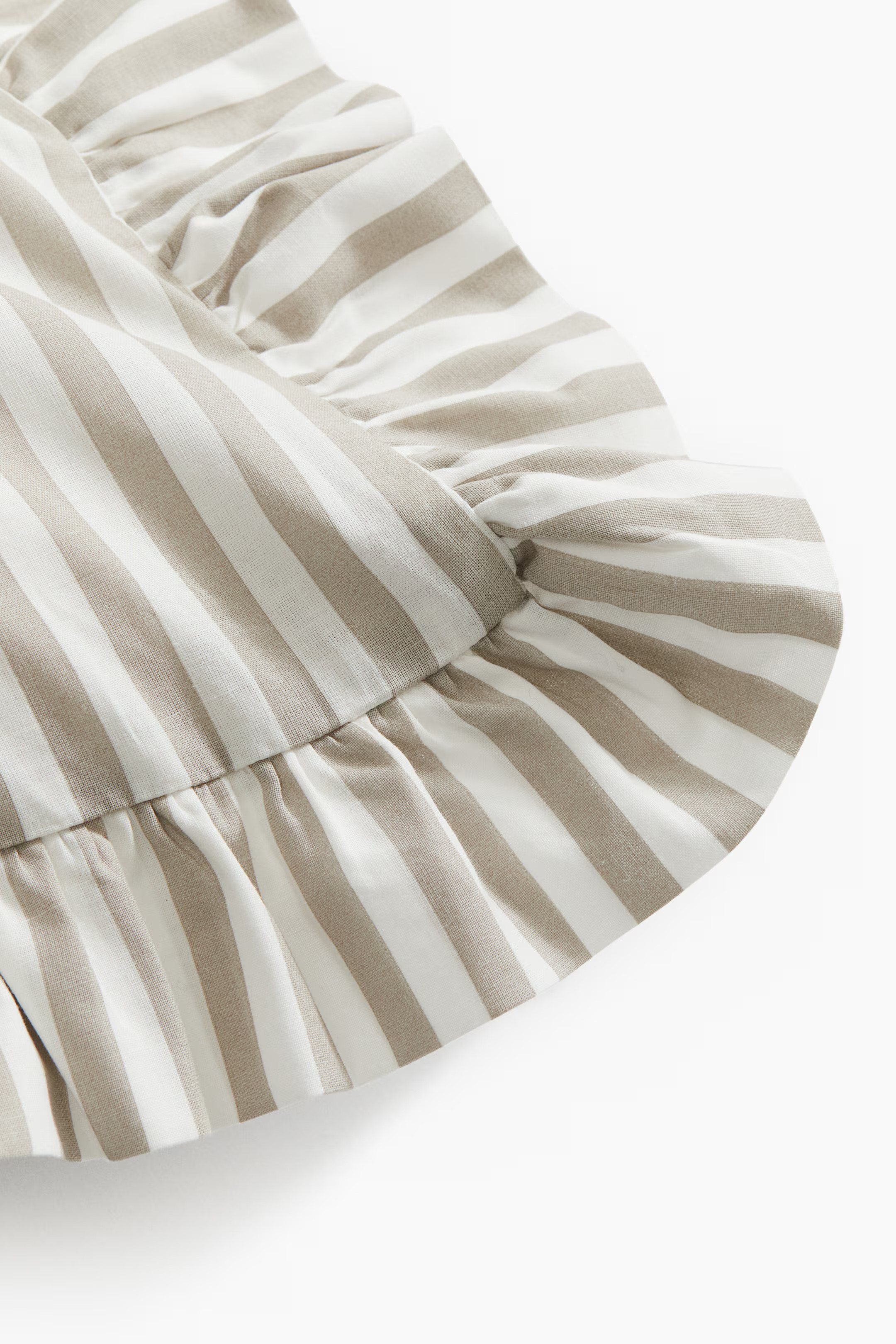 Frill-trimmed cotton cushion cover | H&M (US + CA)