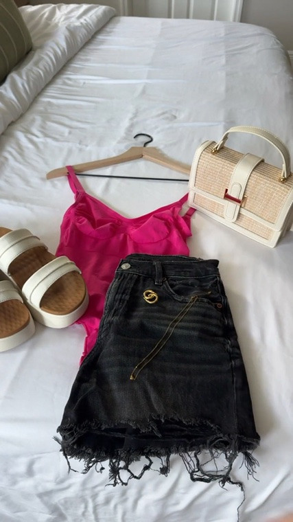 The easiest summer outfit formula 🌴🌺🌊

A flattering pink bodysuit paired with relaxed black denim shorts, comfy sandals, and the prettiest woven bag for an effortless everyday look. The kind of outfit that feels casual but still put together 🫶🏼

#LTKStyle #LTKFinds #SummerStyle #OOTDInspo #CasualChic #SummerOutfits #EverydayStyle #FashionInspo

#LTKootd #LTKSeasonal #LTKTravel