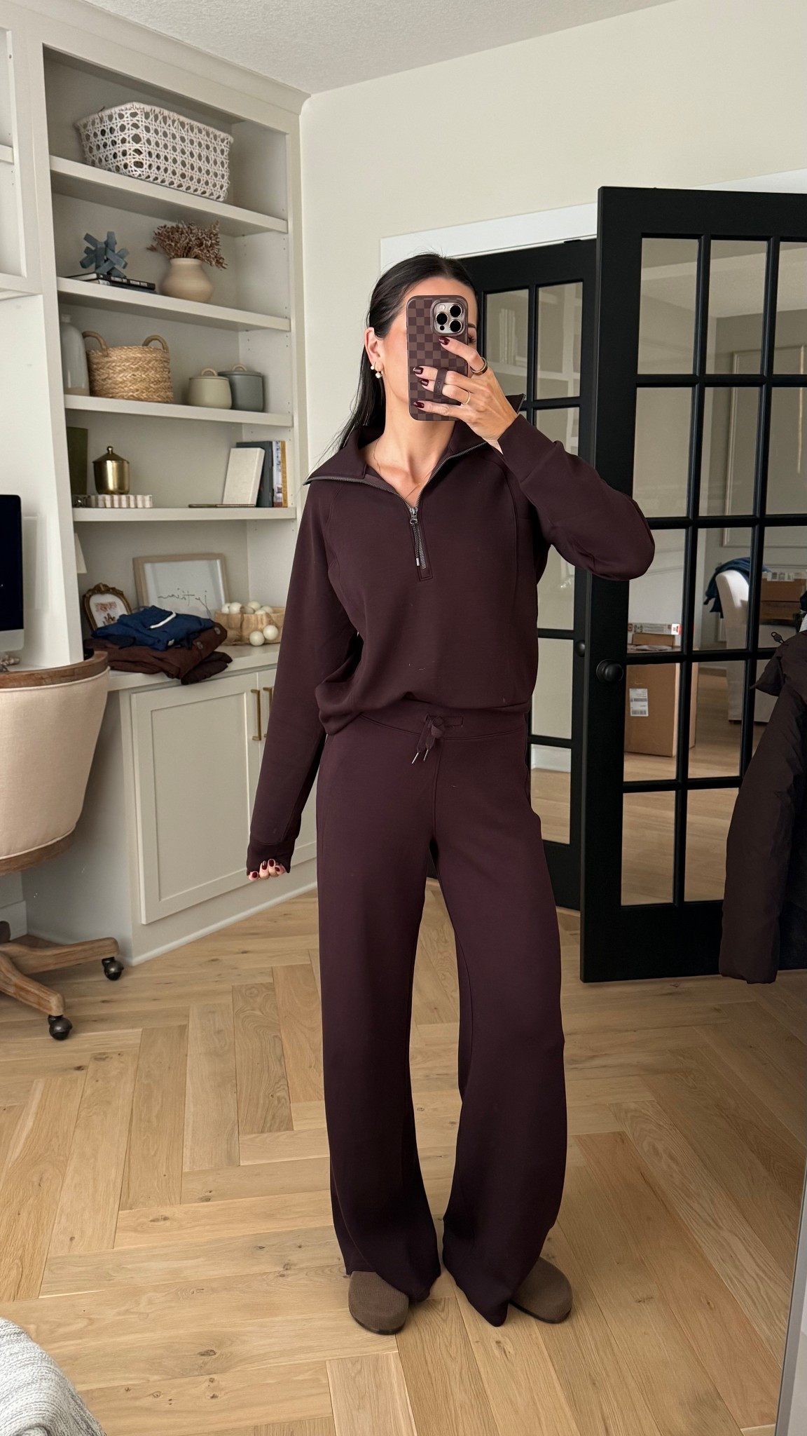This truffle brown color 🤎☕️🐻
True to size (S in half zip and S tall in pants— I’m 5’7” and they are longggg!)
Clogs: size down for half sizes 

#LTKTravel #LTKGiftGuide #LTKStyleTip