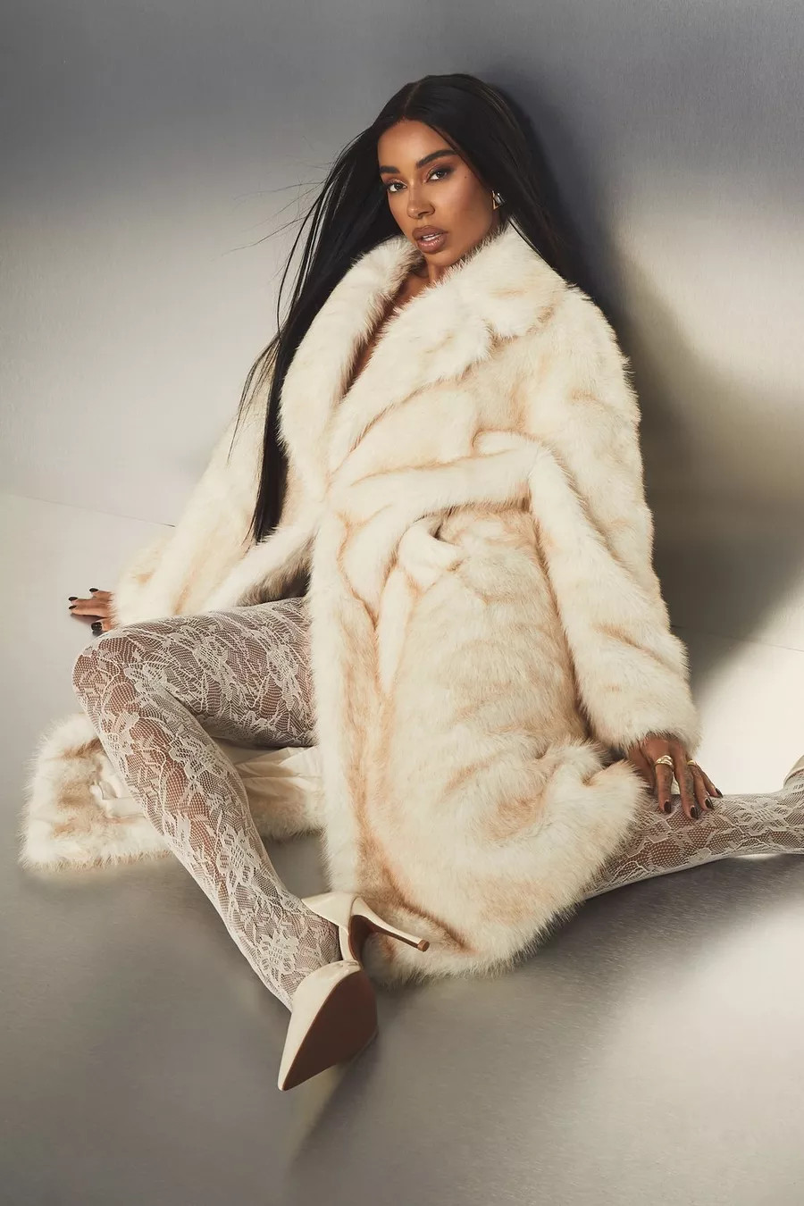 Plus Luxe Two Tone Faux Fur Coat | boohoo (US & Canada)