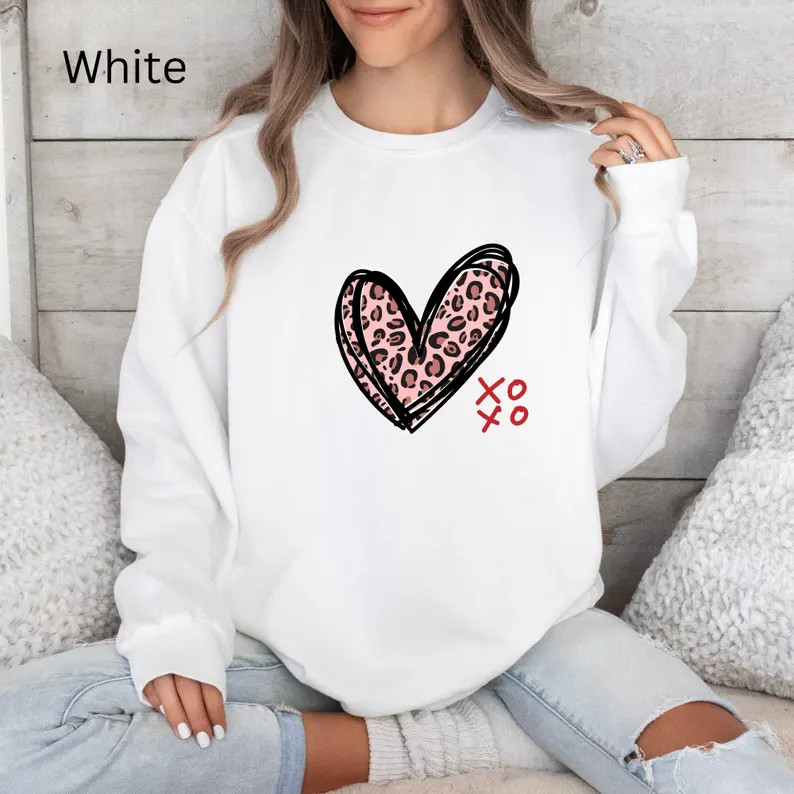 XOXO Leopard Heart Valentines Day Sweatshirt, Oversized Cozy Sweatshirt, Comfy Unisex Pullover, G... | Etsy (US)