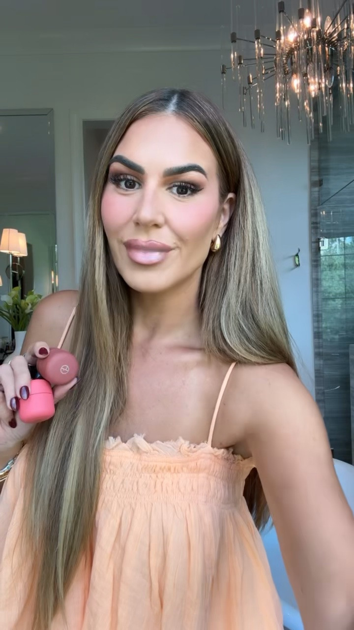 the new @armanibeauty Dolci blushes are a total game changer! @sephora  I’ve been loving shades Rose and Mauve! 

@armanibeauty @Sephora #armanibeautypartner #armanimakeup