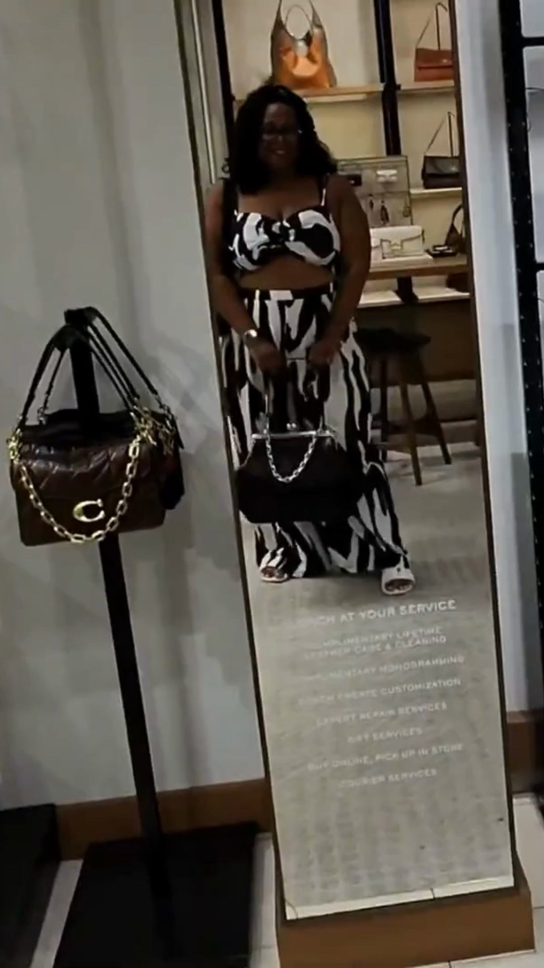 I almost walked past this one… and that would have been a mistake 👀 Tap the product below to see the details up close.

#coachbag #coachnewyork #luxuryhandbags #purselover