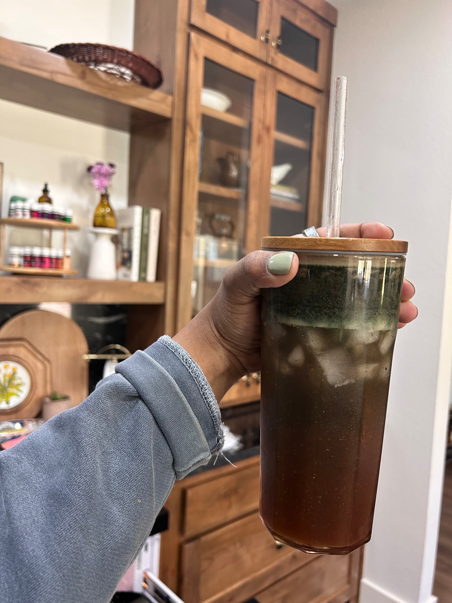 Oh my yum! I’m loving this mid-day pick me up to sip on with lunch! 

I don’t know about you, but I can’t drink coffee with savory food, but some days, I need another caffeine boost by 12pm!

Arbonne energy fizz to the rescue! My hack- mix it with the arbonne greens (the best greens powder if ever tried!) a packet of hertime for hormonal support, and top it with sparkling water! 🤌🏾💚

Get your fizz & greens here! 🔗 https://www.arbonne.com/us/en/arb/KyriePrice/cart?shareId=8885410942503 and use the code ARBONNE10 for 10% off! 

#LTKmomlife #LTKfoodie #LTKselfcare