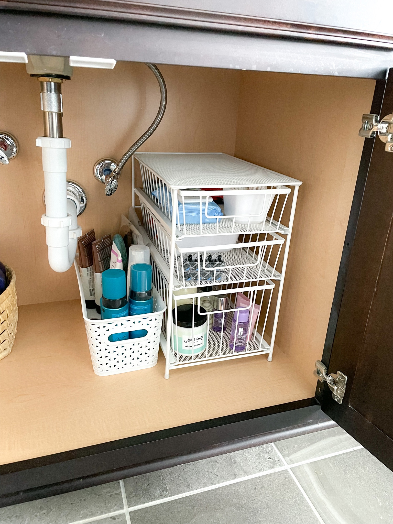 Bathroom cabinet organization

#LTKhome #LTKfamily