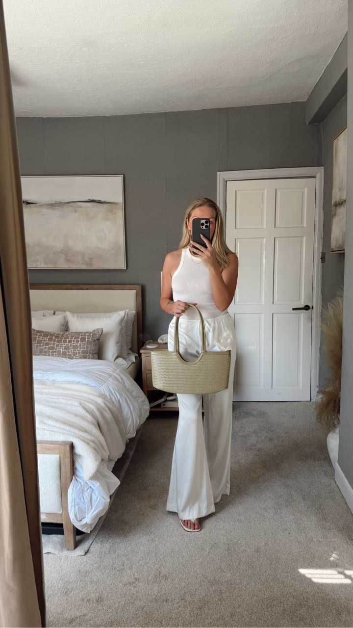 POV: Dressing like you’re on the Amalfi Coast… even if you’re just popping to Tesco. ☀️🤍

 #effortlessstyle #neutralstyle #minimalfashion #StyleInspiration #fashionreels

#LTKsummer #LTKpetite #LTKshoes