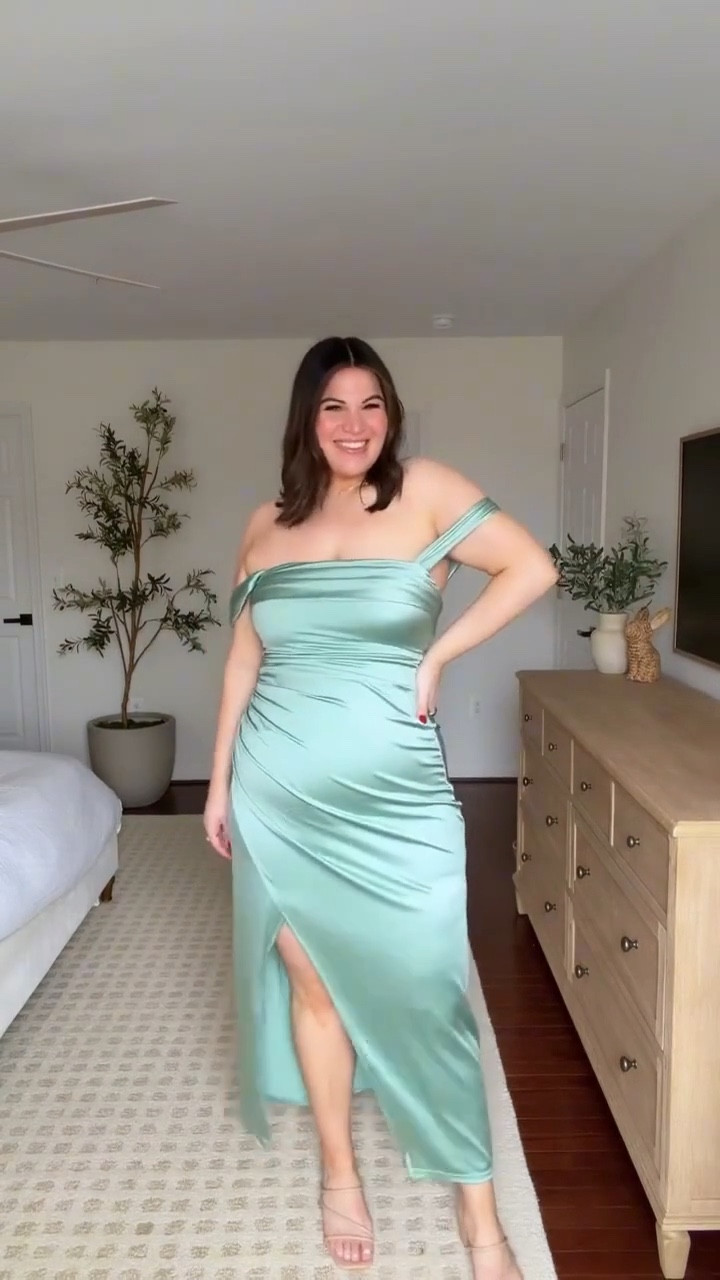 The prettiest spring wedding guest dress with built in shapewear! Wearing a size xl



#LTKMidsize #LTKWedding #LTKSpringSale