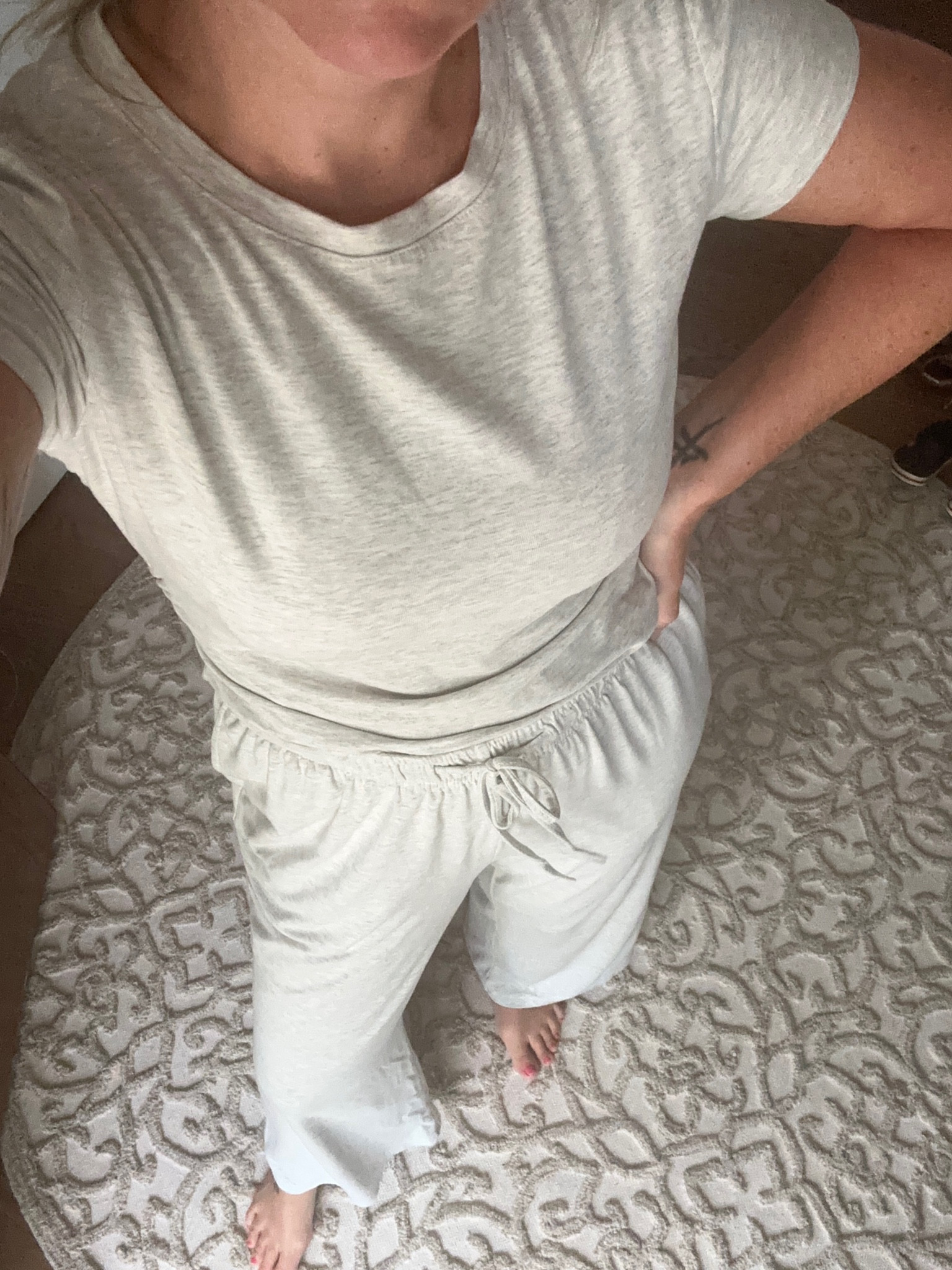 2 must haves. I am in a large set and it’s BUTTERYYYYYY!! Pockets and drawstring. 30” inseam. Washed and dried beautifully. Loving this new rug for my foyer. Great texture and so chic! 

#LTKMidsize #LTKHome #LTKSaleAlert