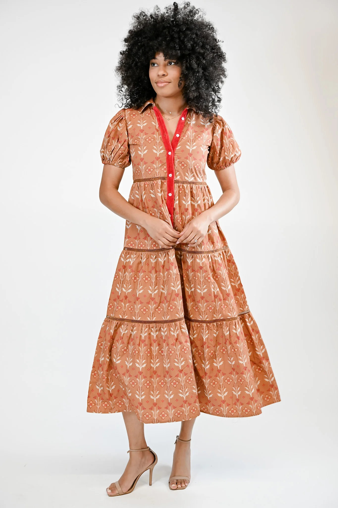 Tatum | Cranberry Vines | Victoria Dunn LLC