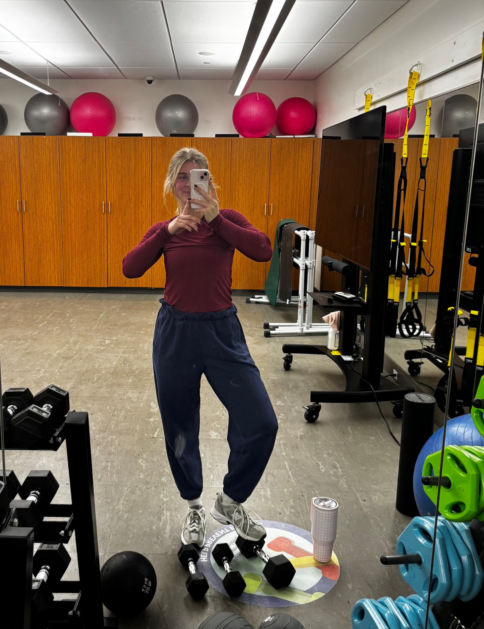 First lift of the new year! 

#LTKSeasonal #LTKActive #LTKTall