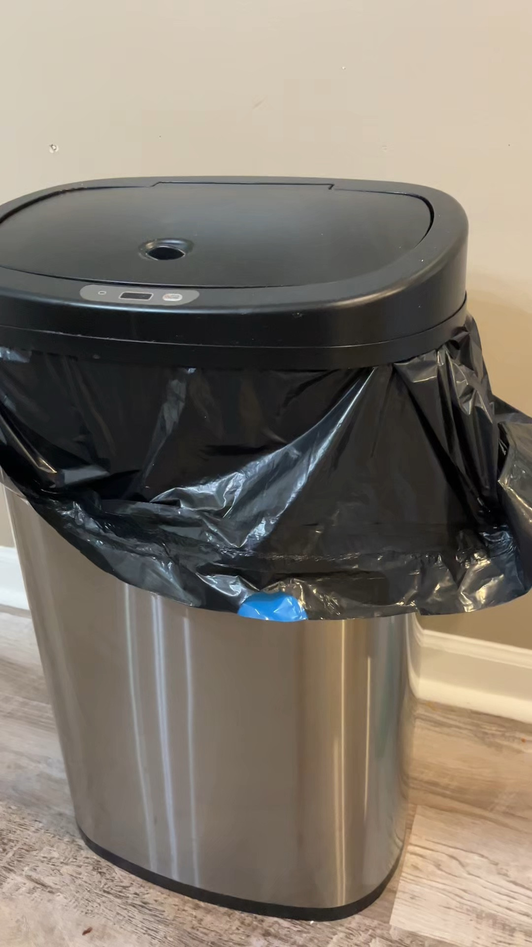 Automatic kitchen trashcan was the best investment ever for my new home. 

#LTKCyberWeek #LTKHome #LTKGiftGuide
