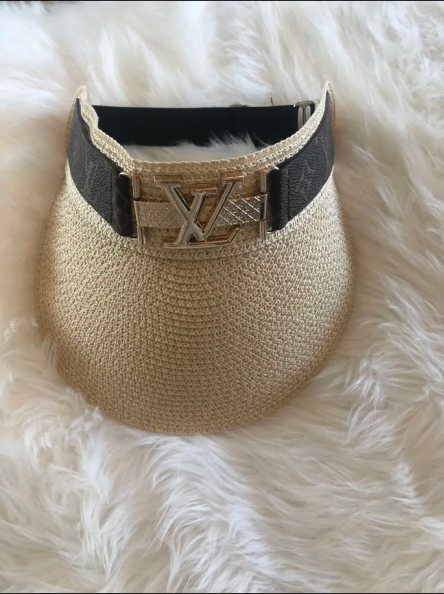 LV SUNHAT 

#LTKSeasonal #LTKunder50 #LTKsalealert