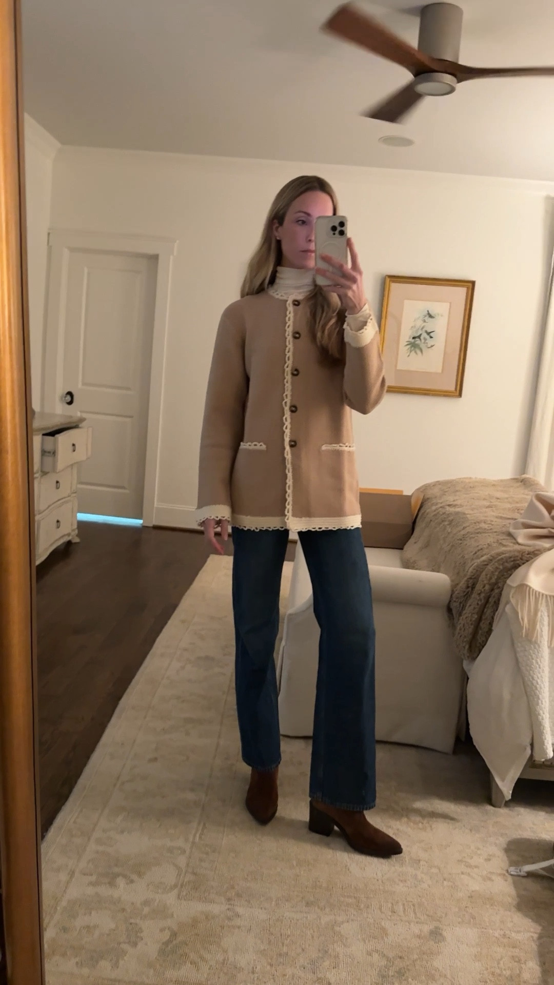 Size S cardigan, S turtleneck, 25 jeans. Boots old, similar linked!