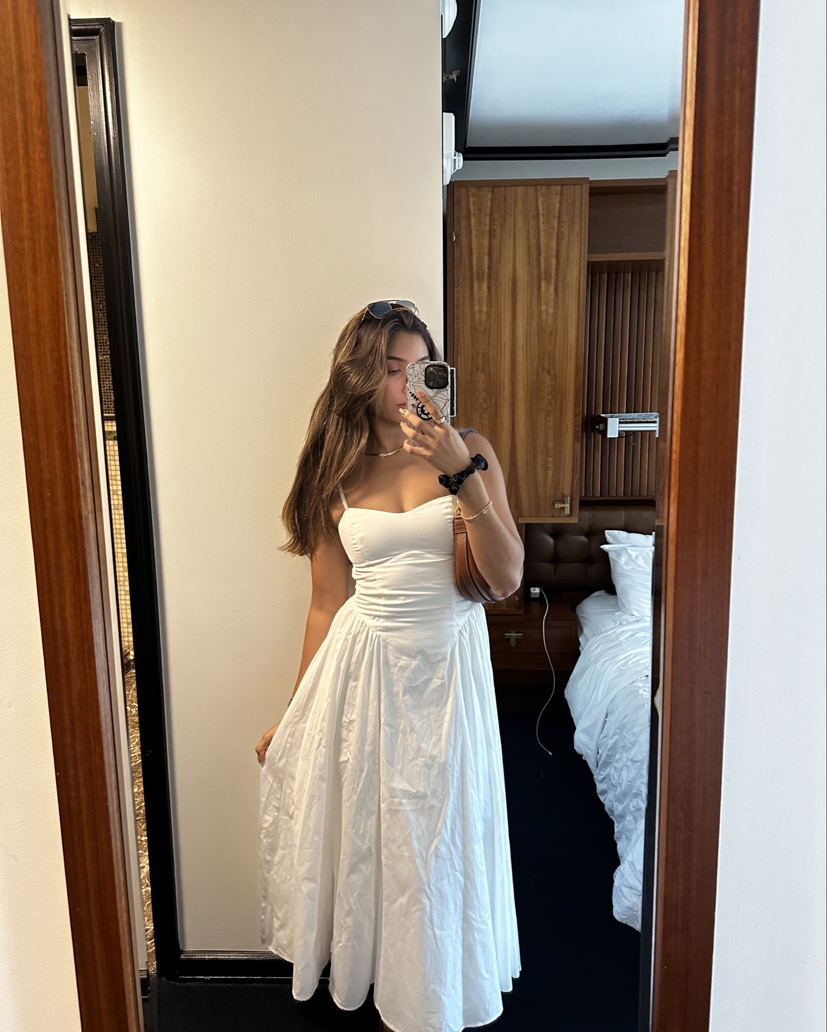 The perfect white summer dress from Abercrombie’s bridal collection even though I’m not getting married 🤍 