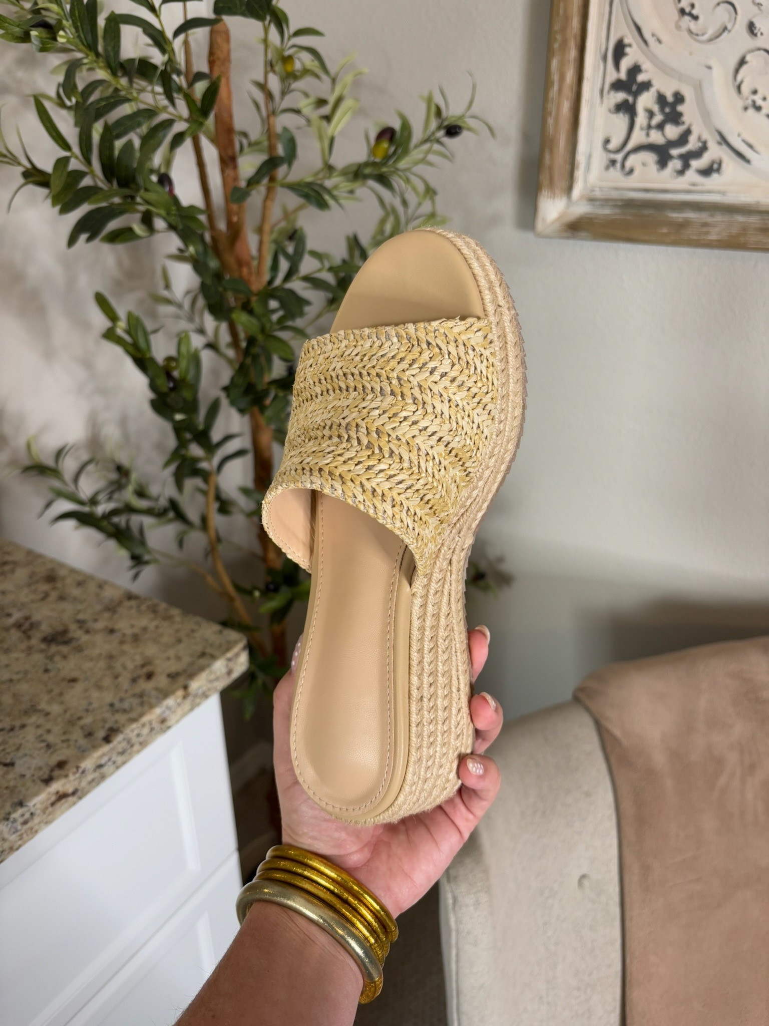 These will be your go to sandals for spring & summer!💖🌴✨

Sandals, Amazon, spring, summer, beach vacation outfit, shoes

#LTKTravel #LTKootd #LTKSeasonal