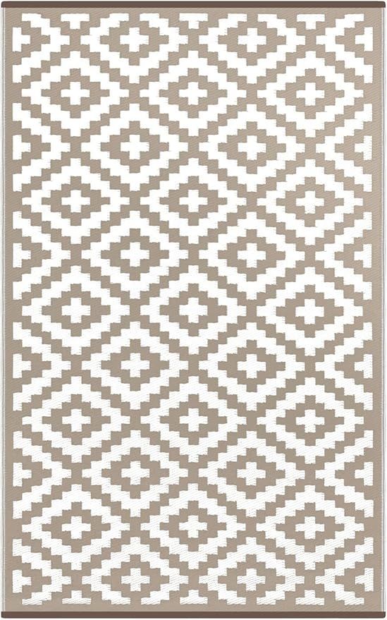 Green Decore "Nirvana" Outdoor/Light Weight/Reversible Eco Plastic Rug, Taupe/White | Amazon (US)