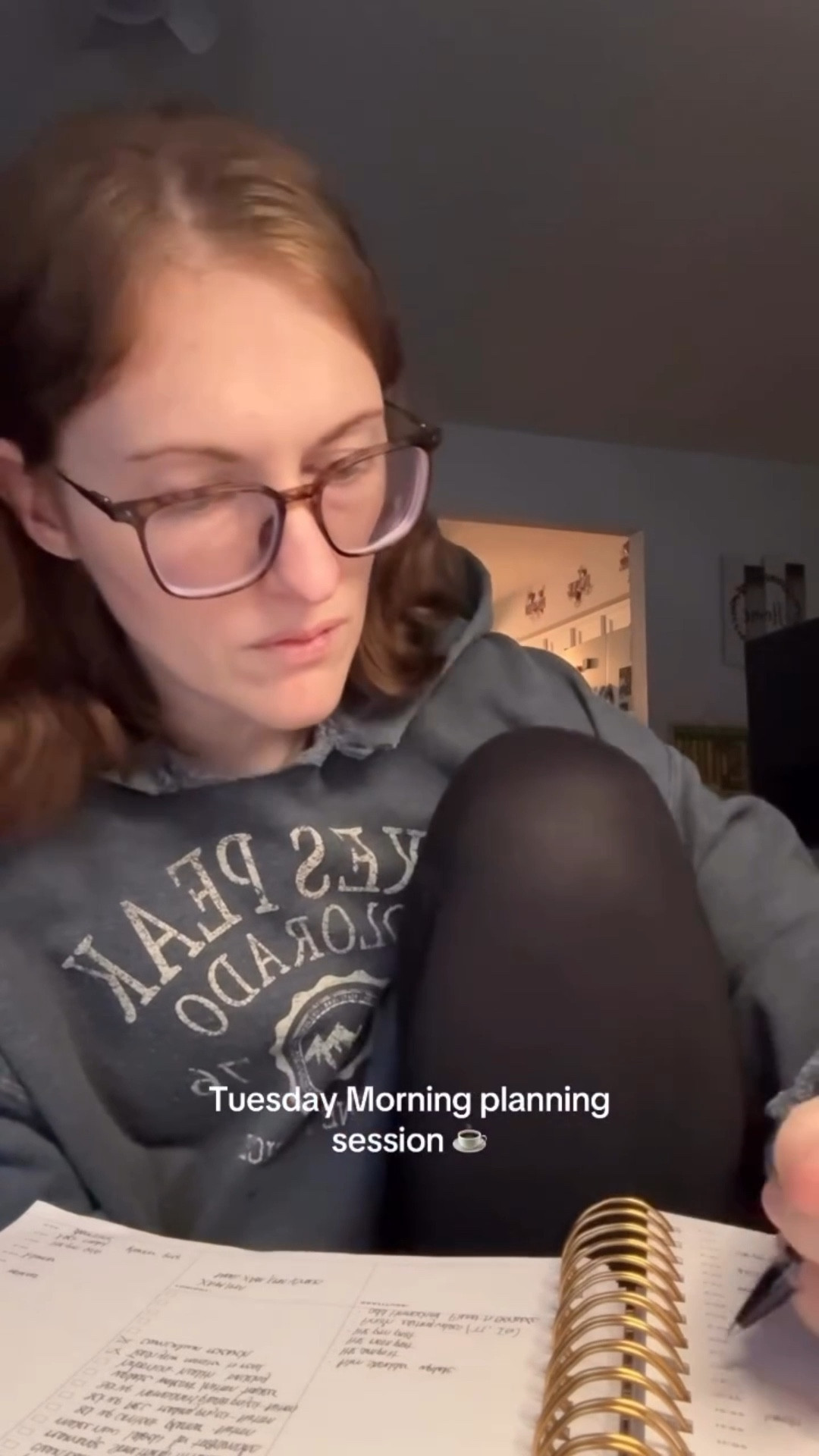 Ella Langley’d new song is officially stuck on repeat in my house 🎧
Happy Tuesday, hope everyone has a
great day!



#LTKmorningroutine #LTKootd #LTKmomlife