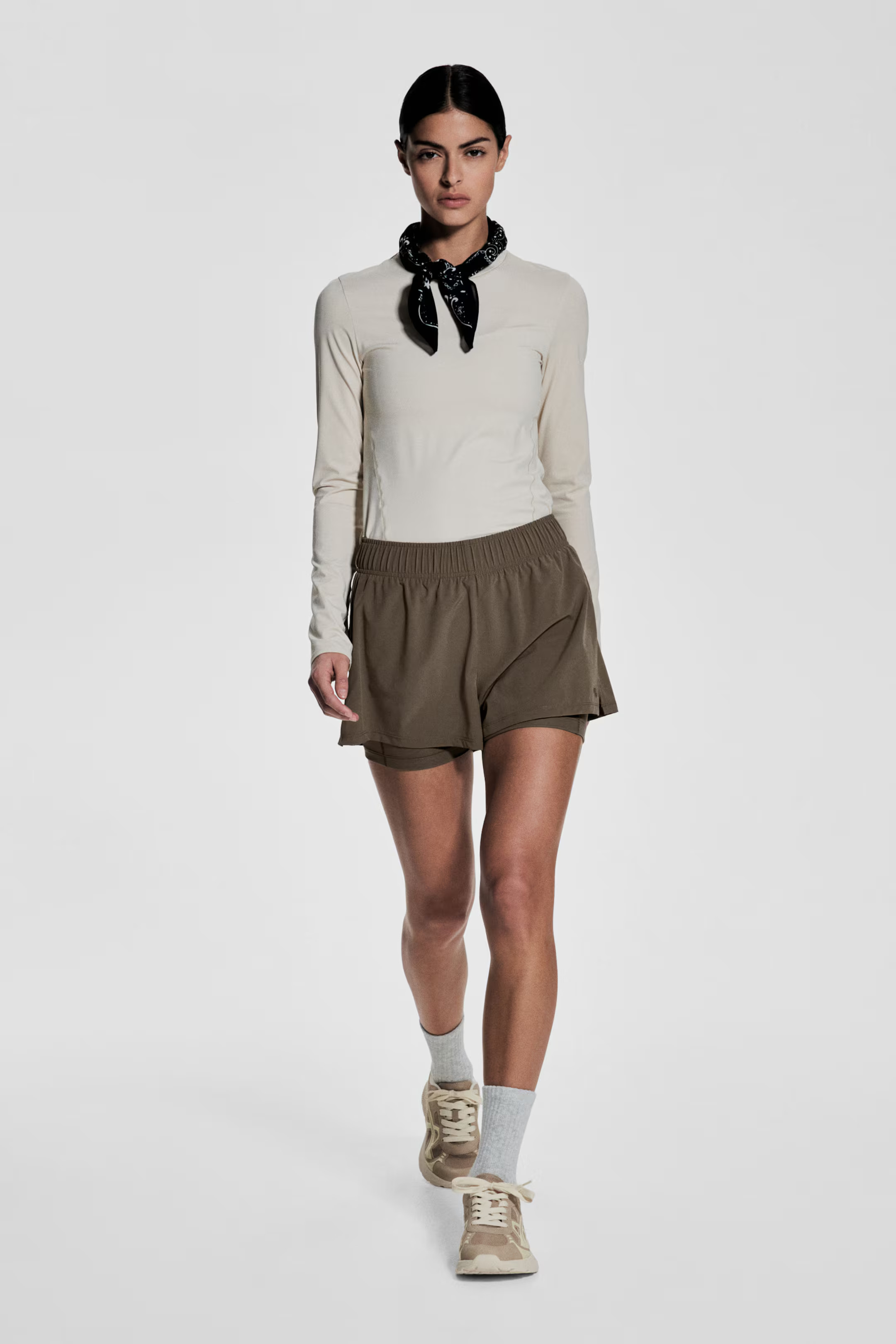 Double-Layered Running Shorts with DryMove™ - Dark beige - Ladies | H&M US | H&M (US + CA)