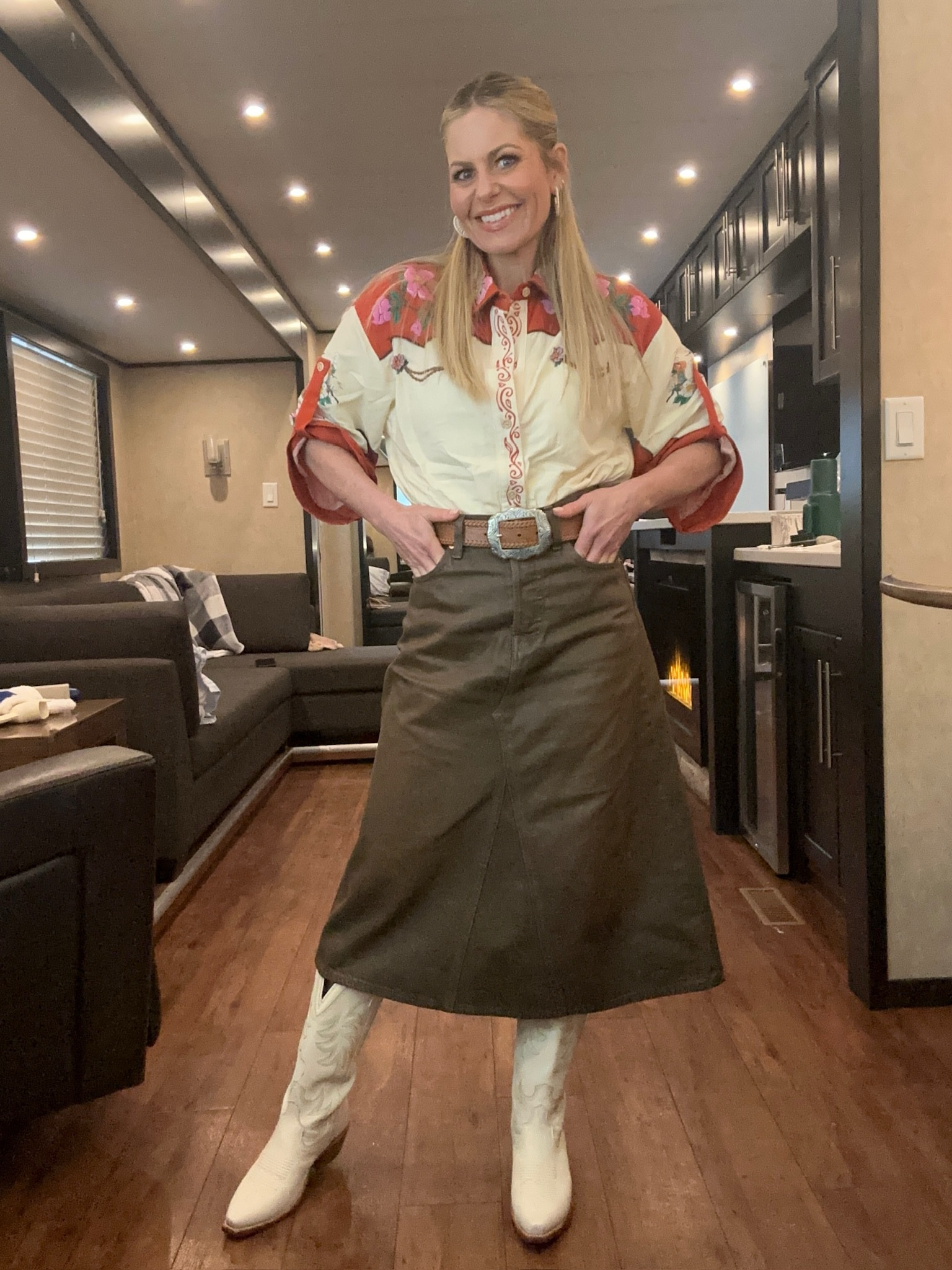 It’s giving modern cowgirl 🤠.  Levi’s waxed denim skirt- size down. 

#LTKSeasonal #LTKStyleTip #LTKPetite