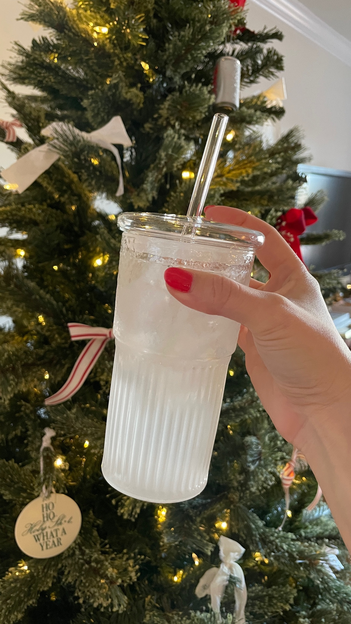 Amazon Glass Cups with Lids and Straw, Amazon cups, glass cups, Amazon finds, Amazon home, aesthetic home finds, affordable kitchen finds, kitchen must haves, fluted glass cups 

#LTKfitness #LTKhome #LTKfindsunder50