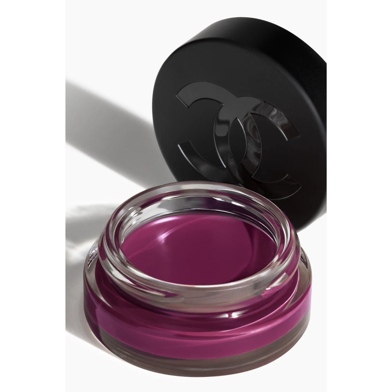 N°1 DE CHANEL LIP AND CHEEK BALM

            
            Enhances Colour – Nourishes – Plu... | Chanel, Inc. (US)