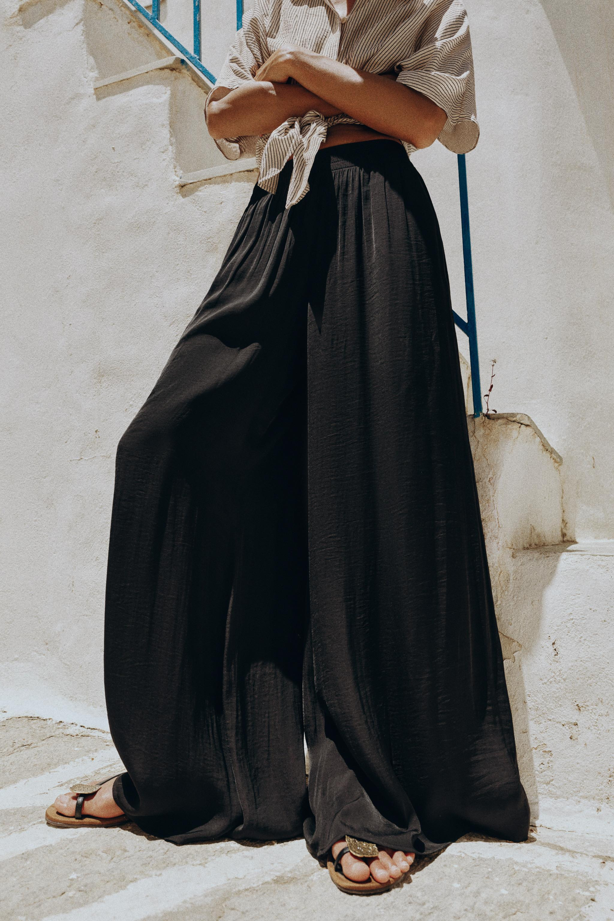 FLOWING WIDE-LEG TROUSERS | Zara UK