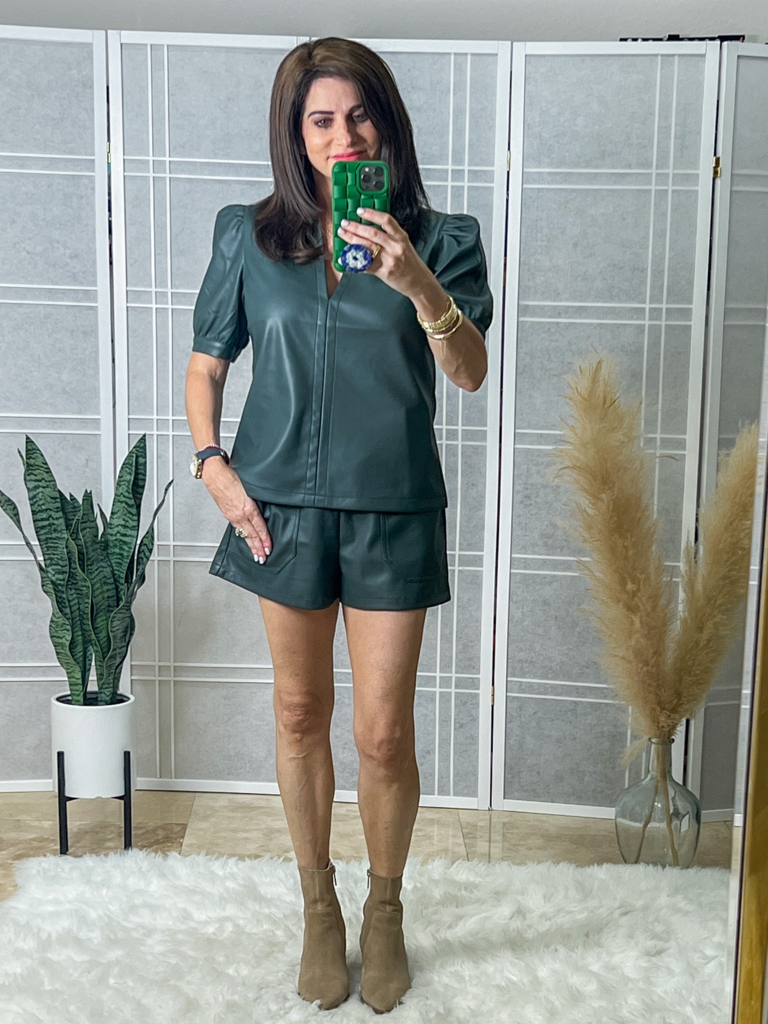 Top size sm 
Shorts xs 

#LTKstyletip #LTKunder100 #LTKSeasonal