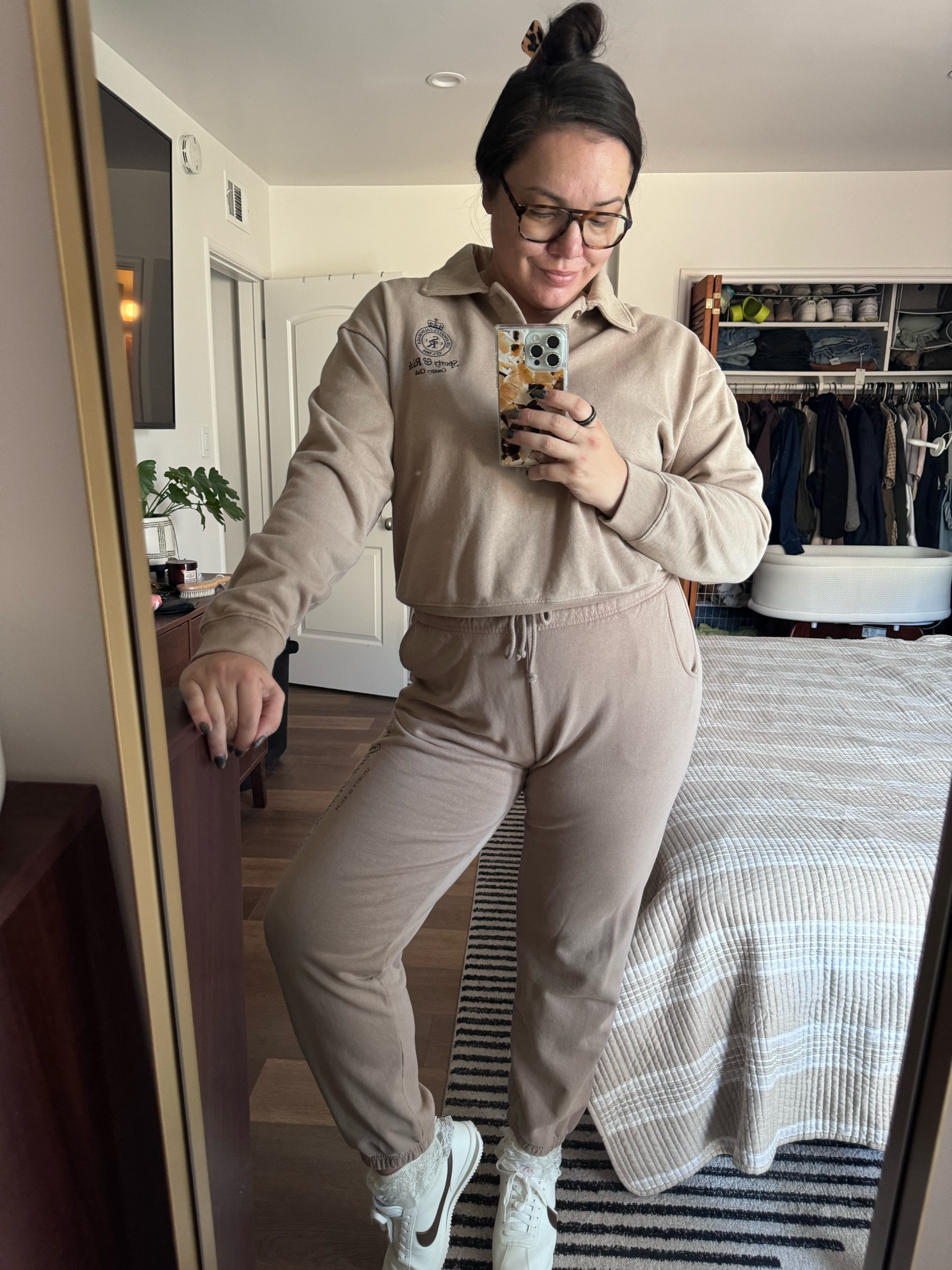 love a good taupe moment 

#LTKFitness #LTKMidsize #LTKActive