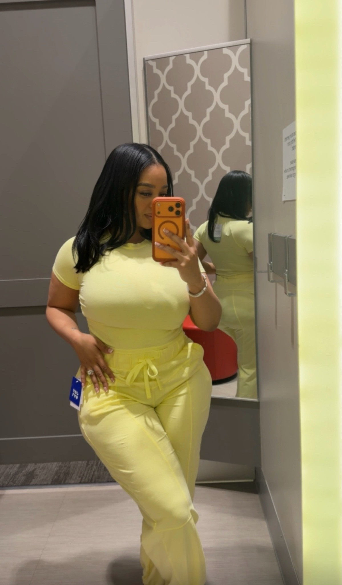 I love this vibrant butter yellow set! I’m wearing a medium in both it’s so stretchy! 💛

#LTKxAbercrombie #LTKdayinmylife #LTKgrwm