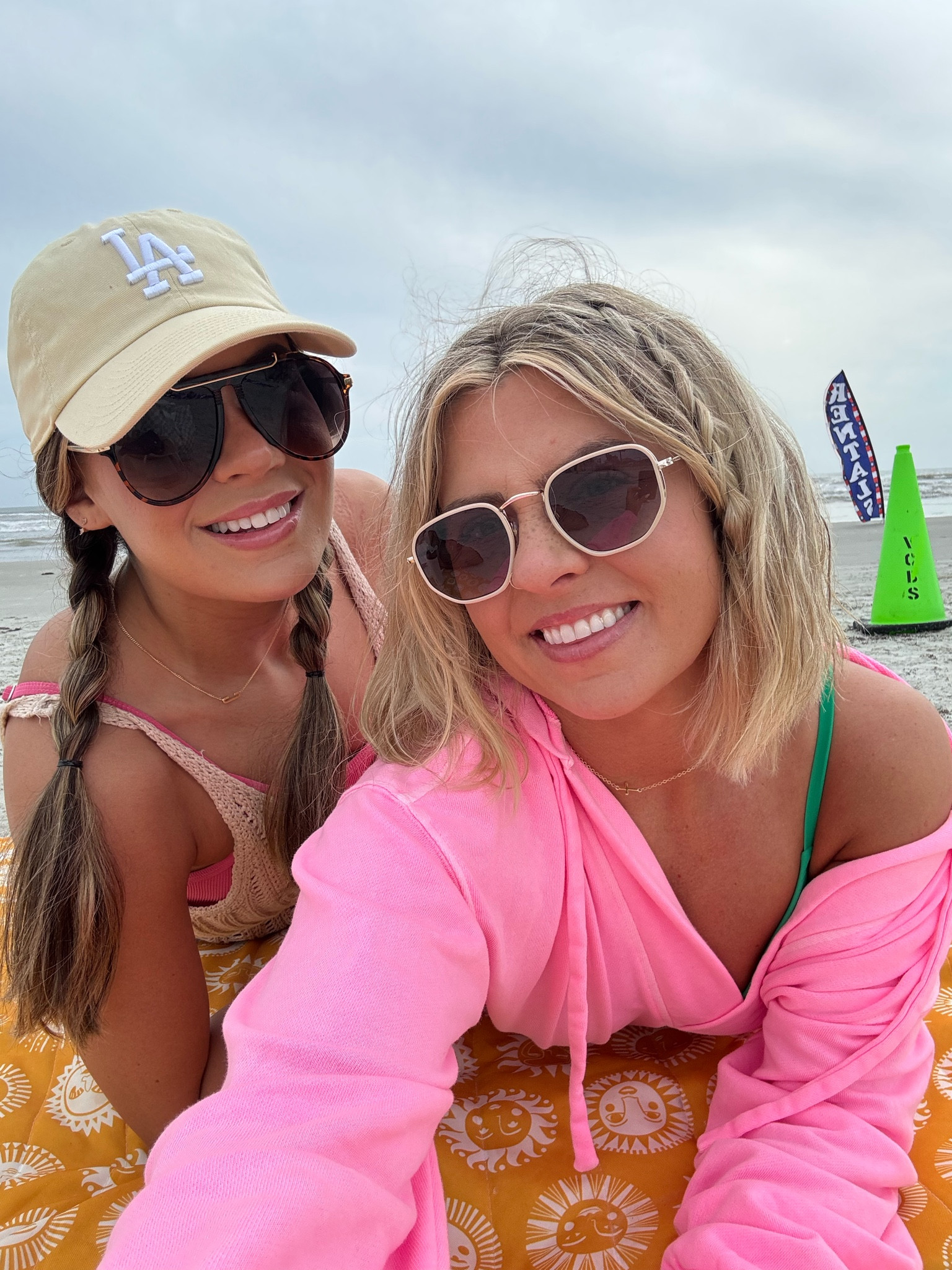 Sunnies and coverup 💕