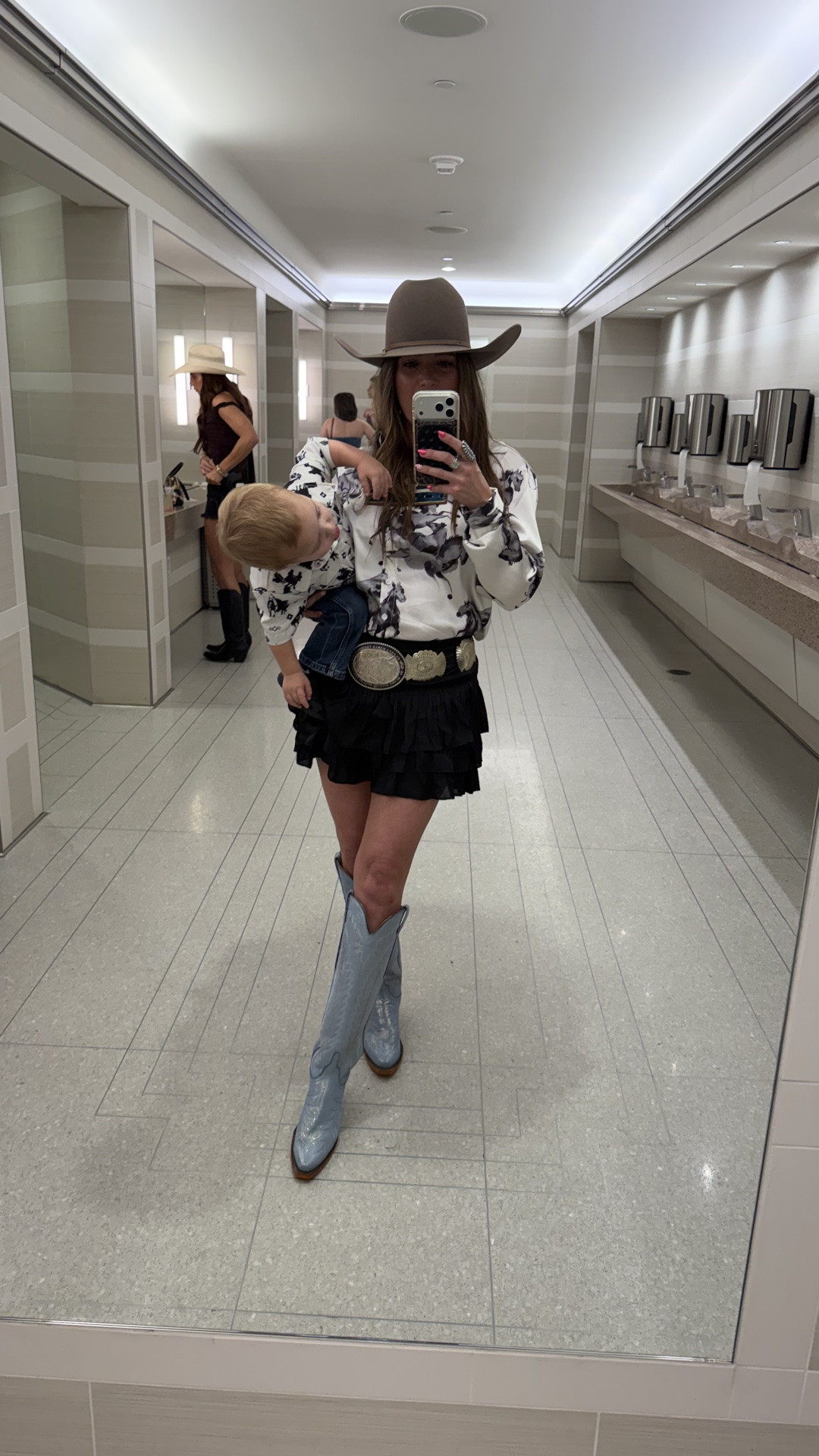 I love when I get to play with a little Western Fashion. Yeehaw, Cowgirls. I linked what I could, the belt and purse were my moms from many, many years ago 🤍

#LTKmomlife #LTKootd #LTKgrwm