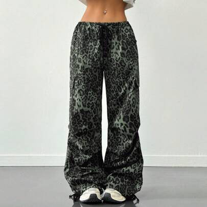 Women's Drawstring Waist Cargo Pocket Loose Leopard Print Parachute Pants | SHEIN
