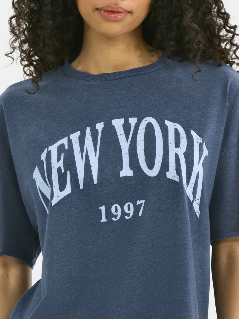 No Boundaries Washed Graphic Boyfriend Tee, Women's | Walmart (US)